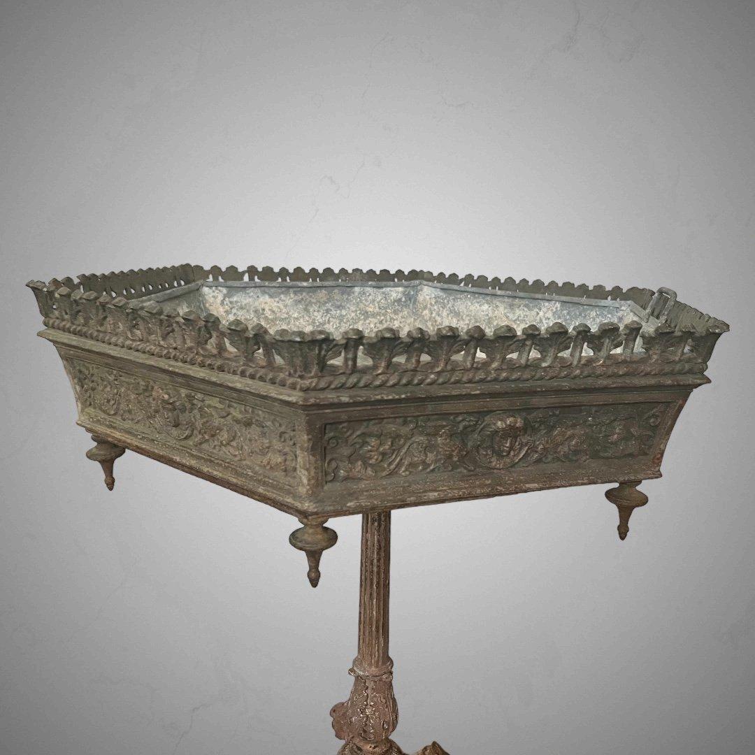 19th Century Large Hexagonal Bronze Jardiniere in the Style of Victor Paillard For Sale 1