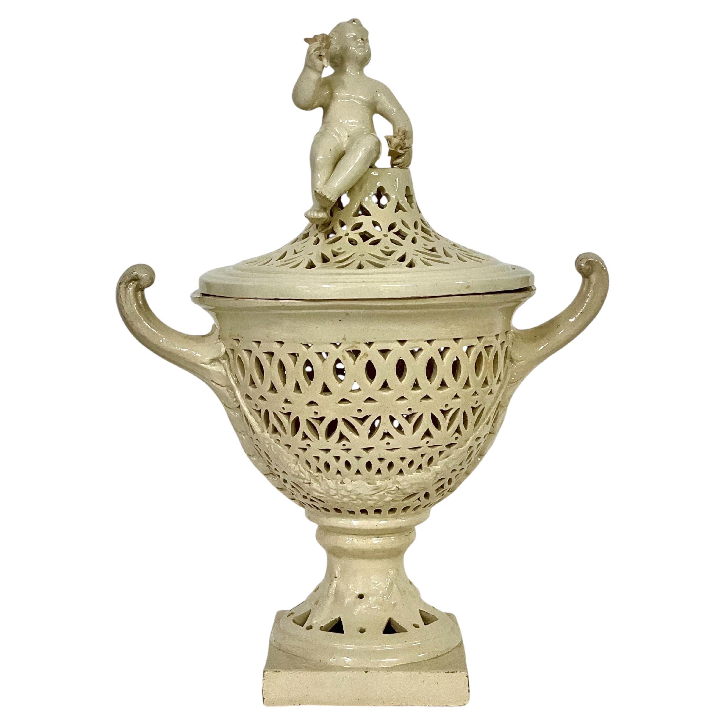 Grande bruciaprofumi in ceramica italiana del XIX secolo in vendita