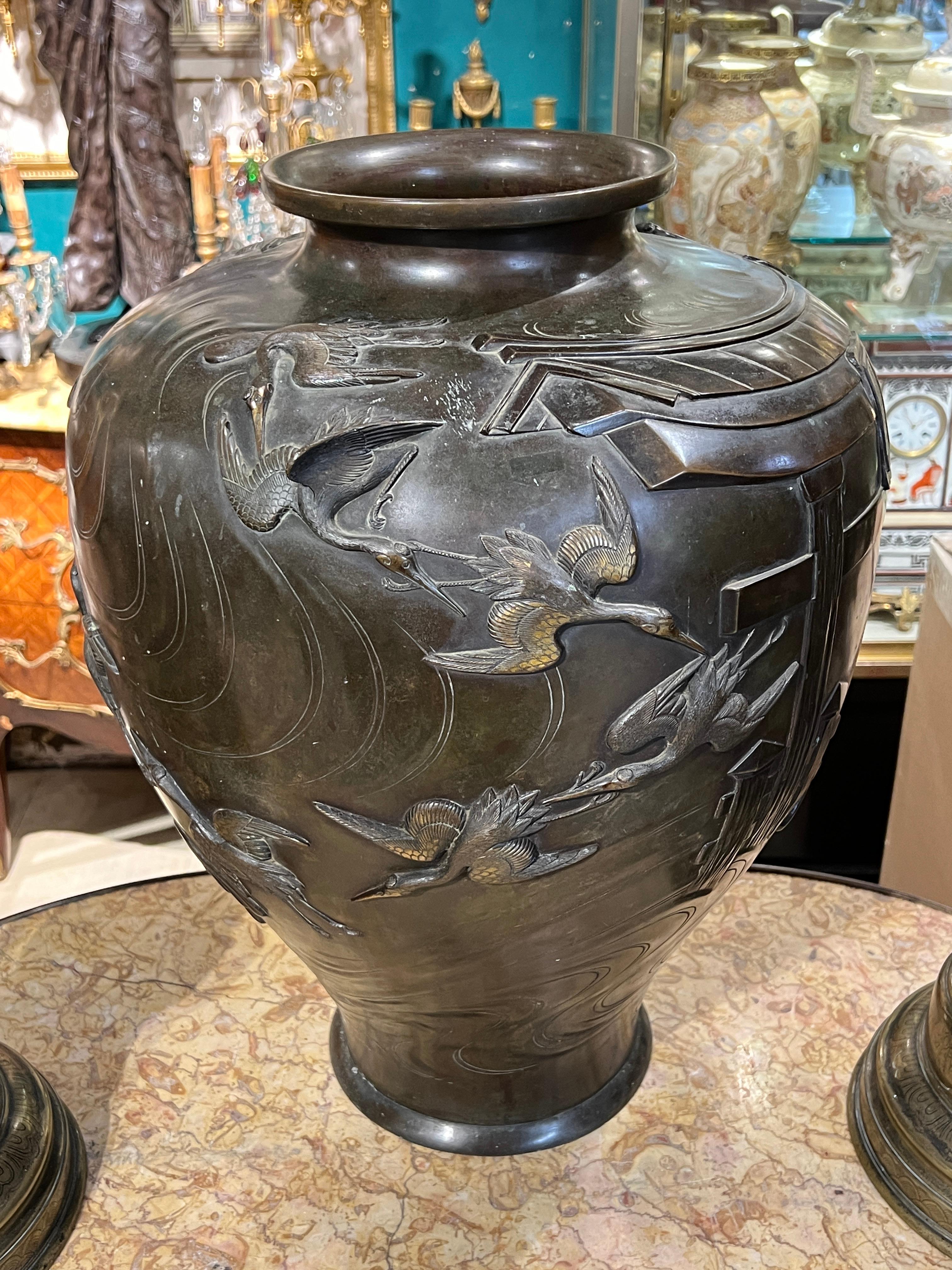 19th Century Large Japanese Meiji Period Bronze Vase  5