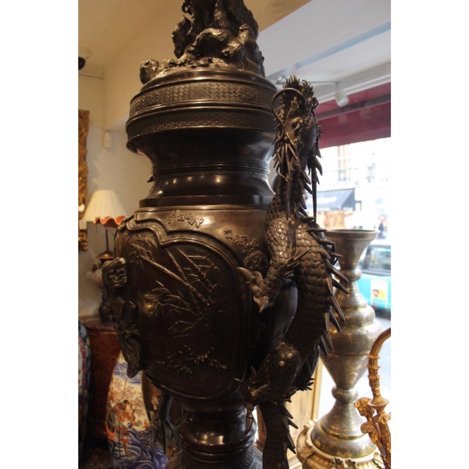 19th Century, Large Japanese Sectional Bronze Vase and Stand, Japan For Sale 10