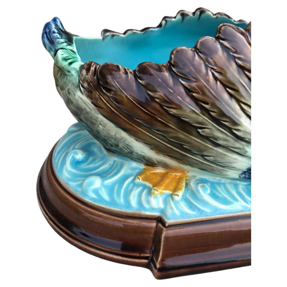 Rare large majolica jardiniere with 2 ducks signed Sarreguemines Majolica, circa 1870.