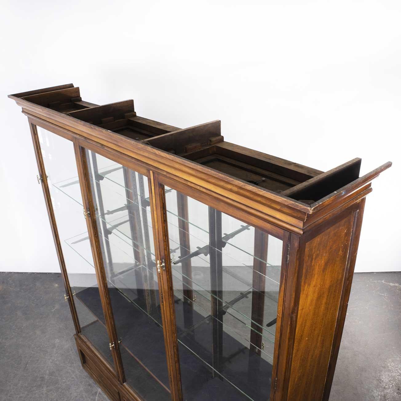 19th Century Large Original Mirrored Victorian Display Cabinet 3