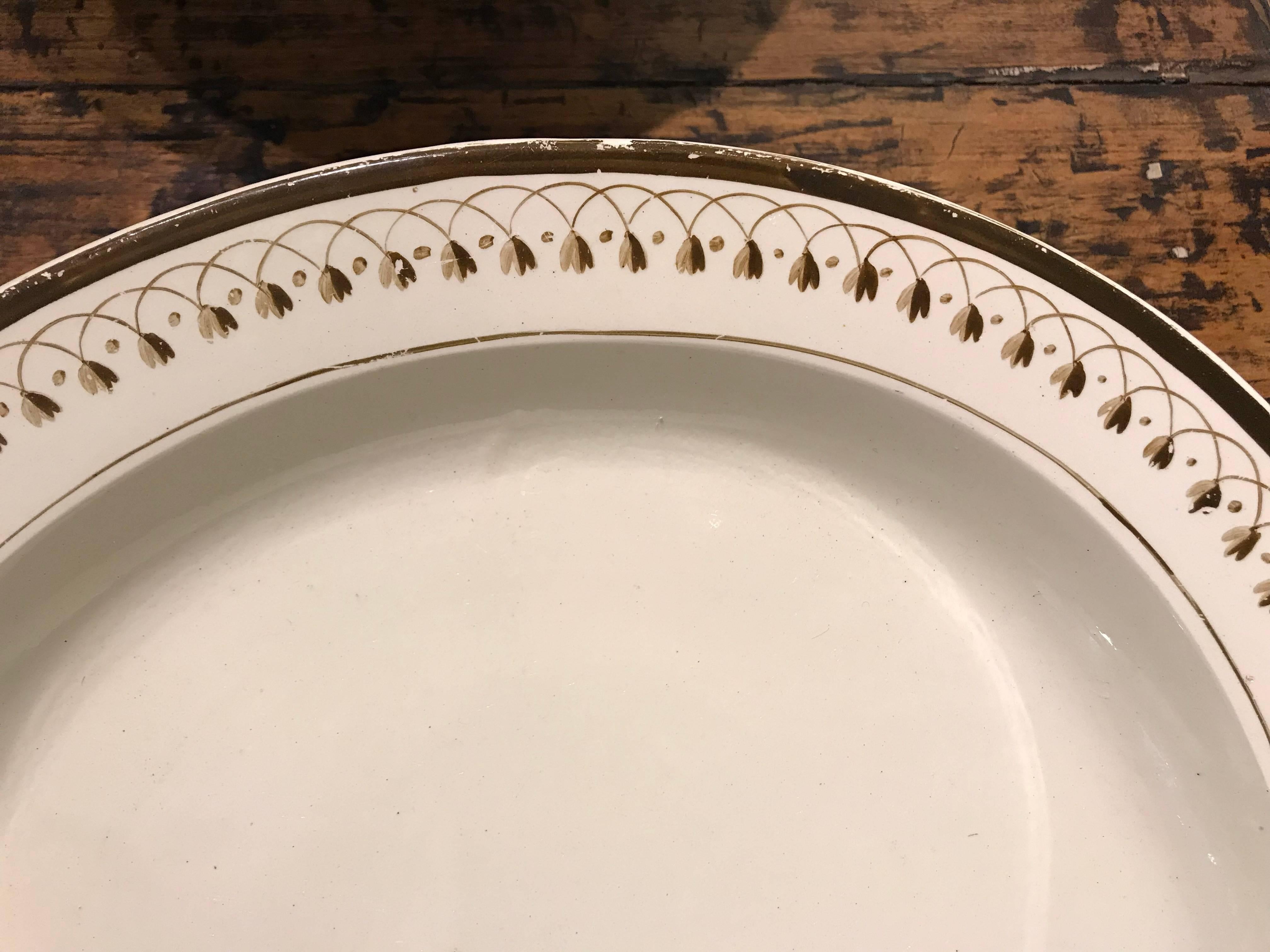 English 19th Century Large Oval Creamware Platter For Sale