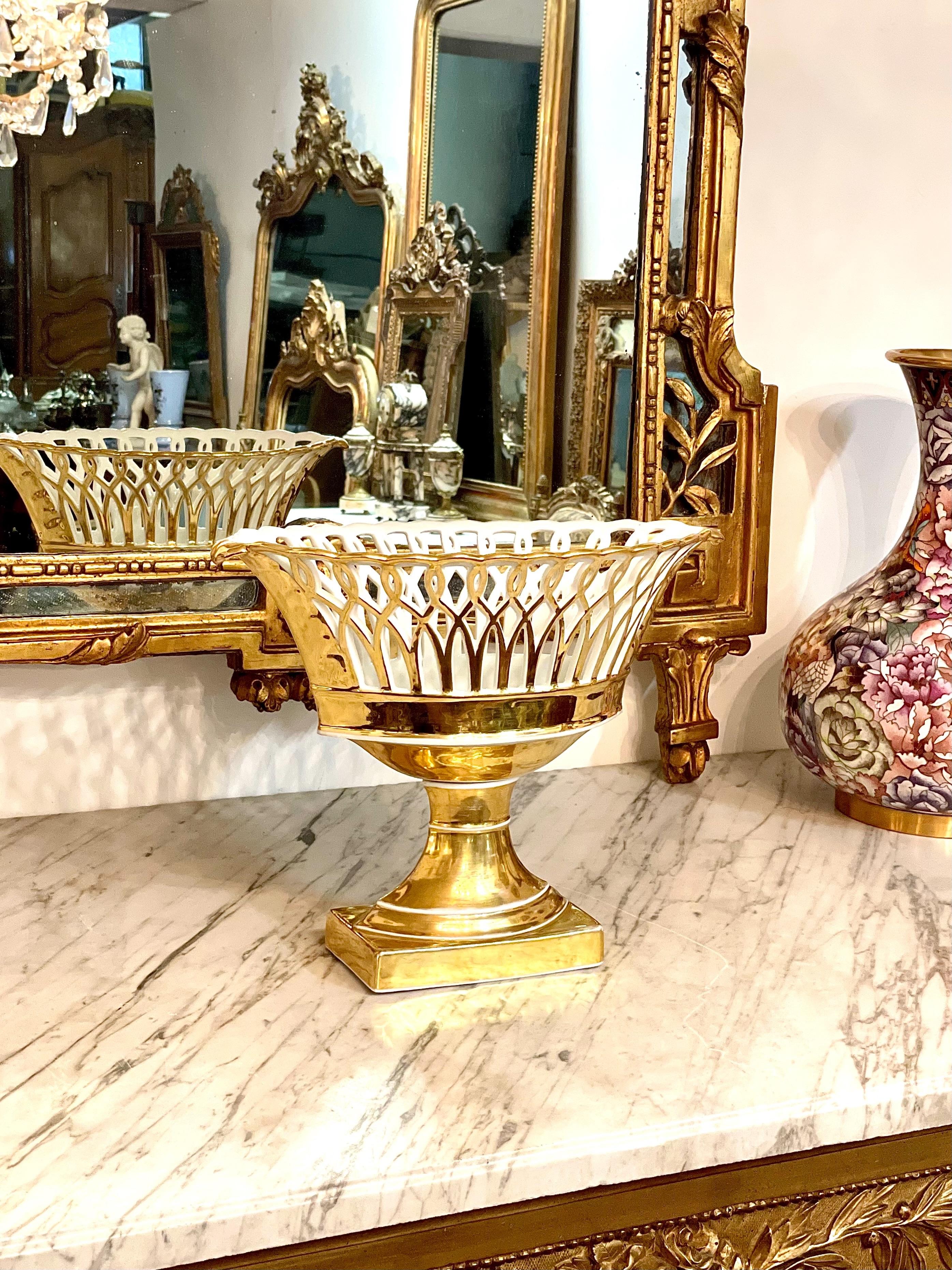 Gran cesta compota de Porcelaine de Paris del siglo XIX en venta 2