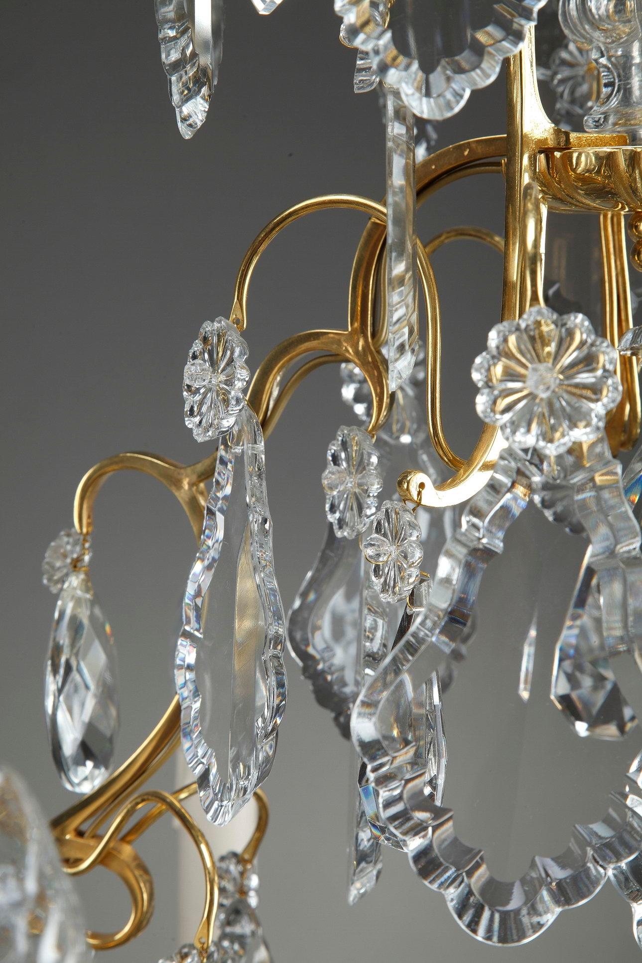 19th Century Large Pair of 9-Light Crystal Chandeliers In Good Condition In Paris, FR