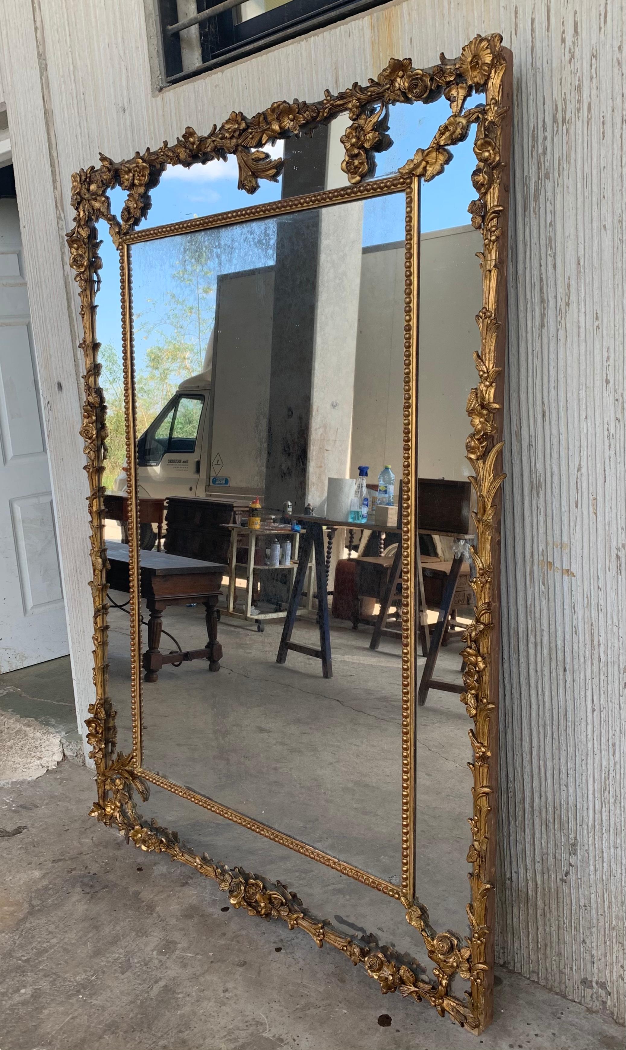 19th Century Large Rectangular French Napoleon III Giltwood Mirror In Good Condition In Miami, FL