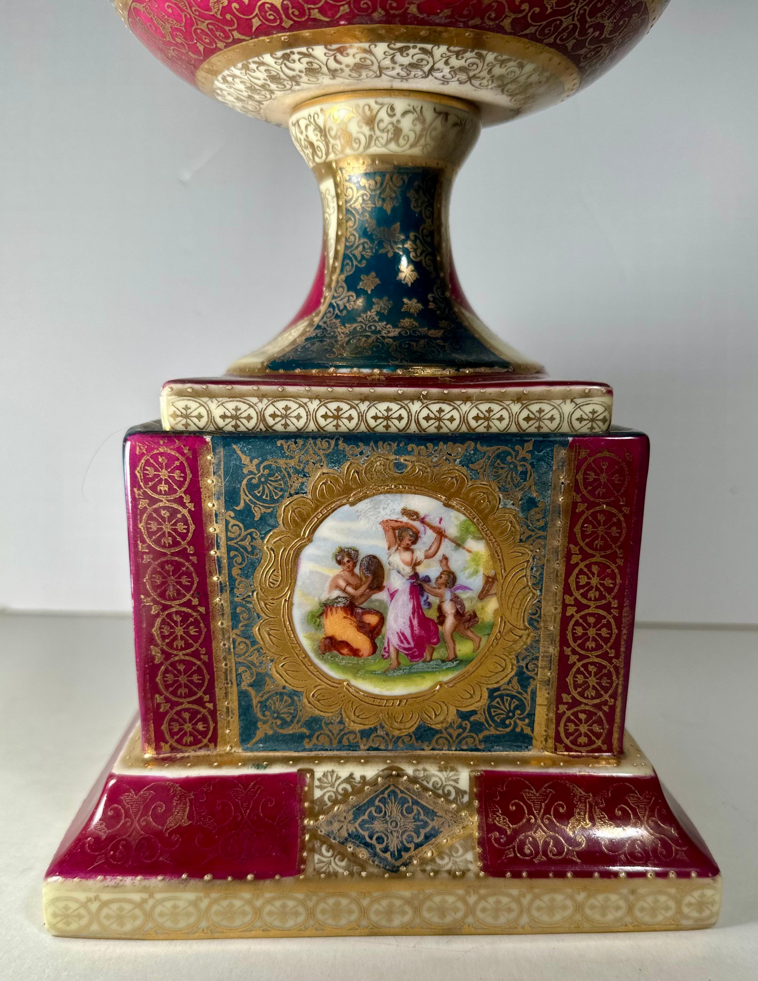 19th Century Large Royal Vienna Porcelain Urn. For Sale 7