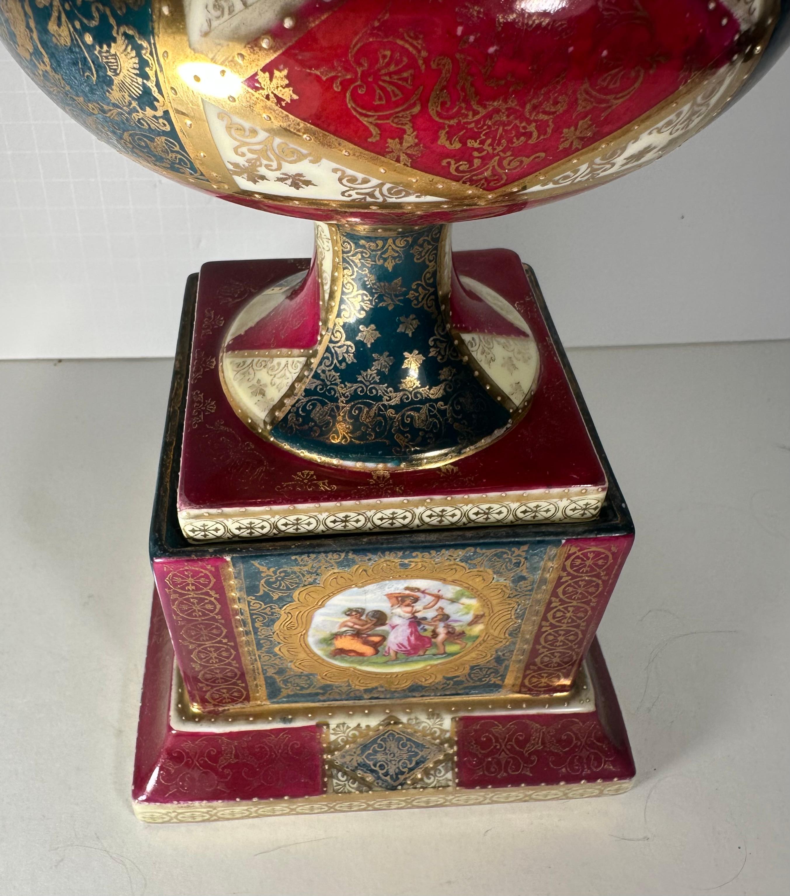19th Century Large Royal Vienna Porcelain Urn. For Sale 2
