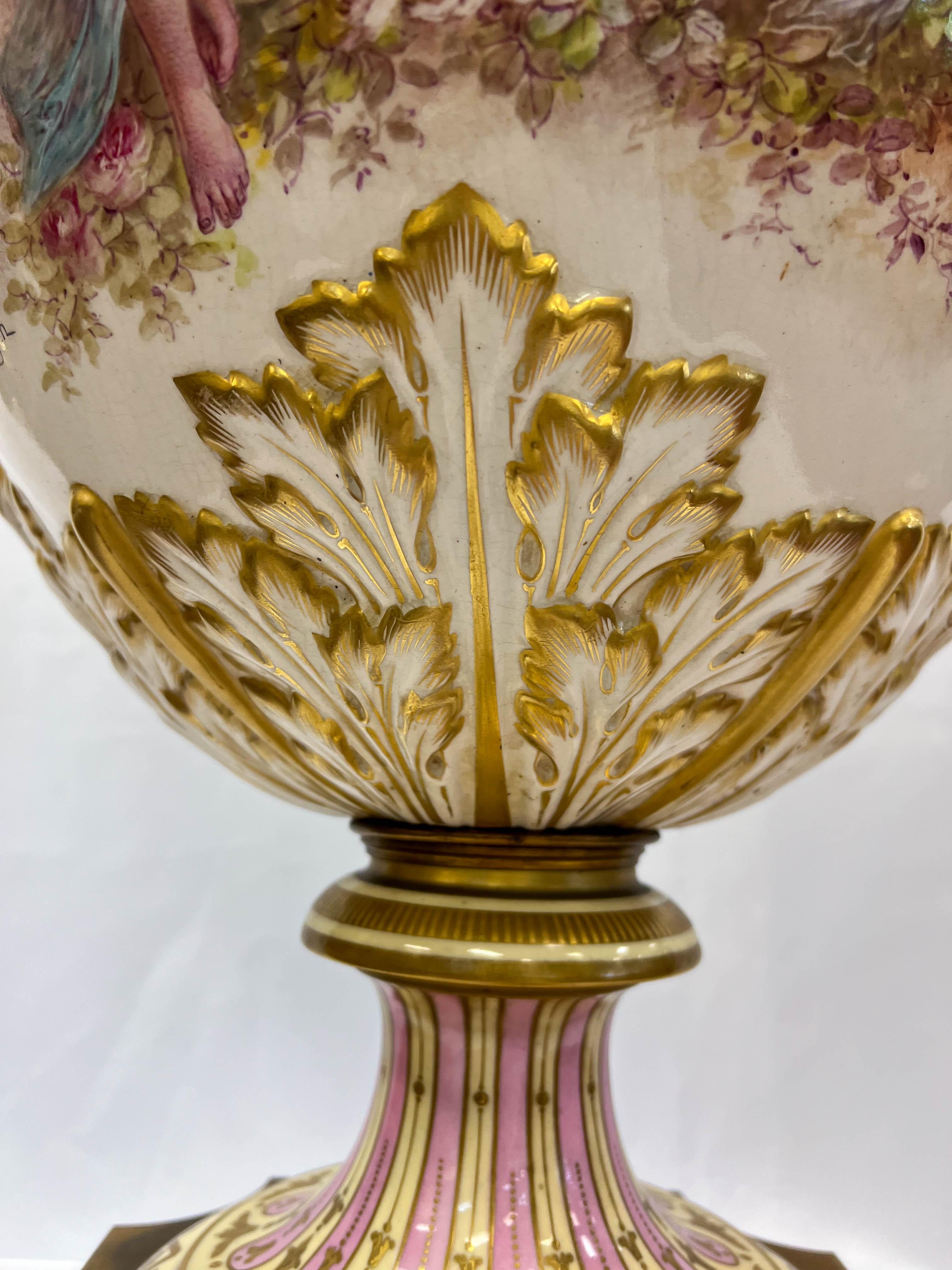 19th Century Large Scale Neoclassical Ormolu Sèvres Urn For Sale 8