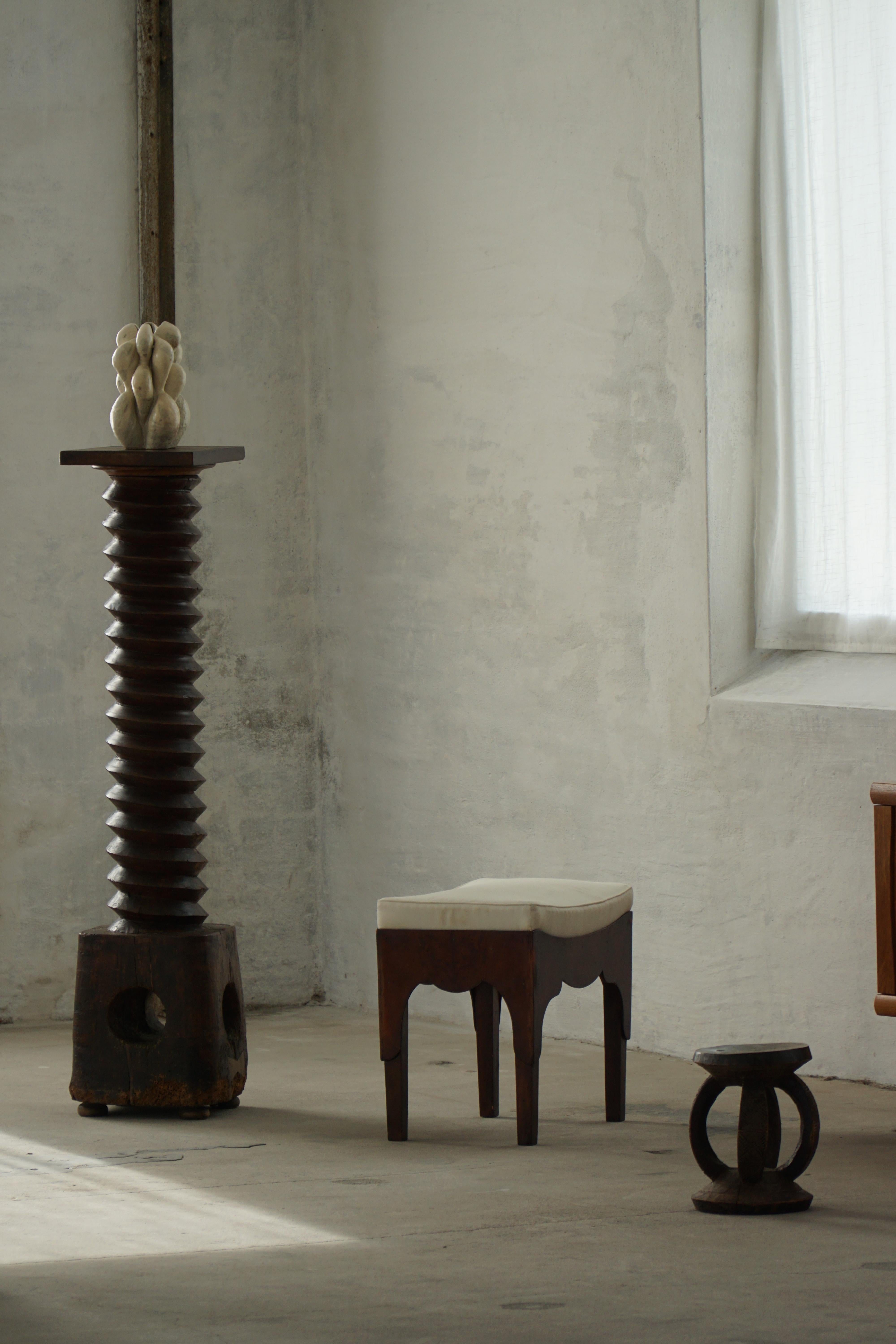 Grande pressa per vino scultorea francese in legno massiccio del XIX secolo in vendita 12