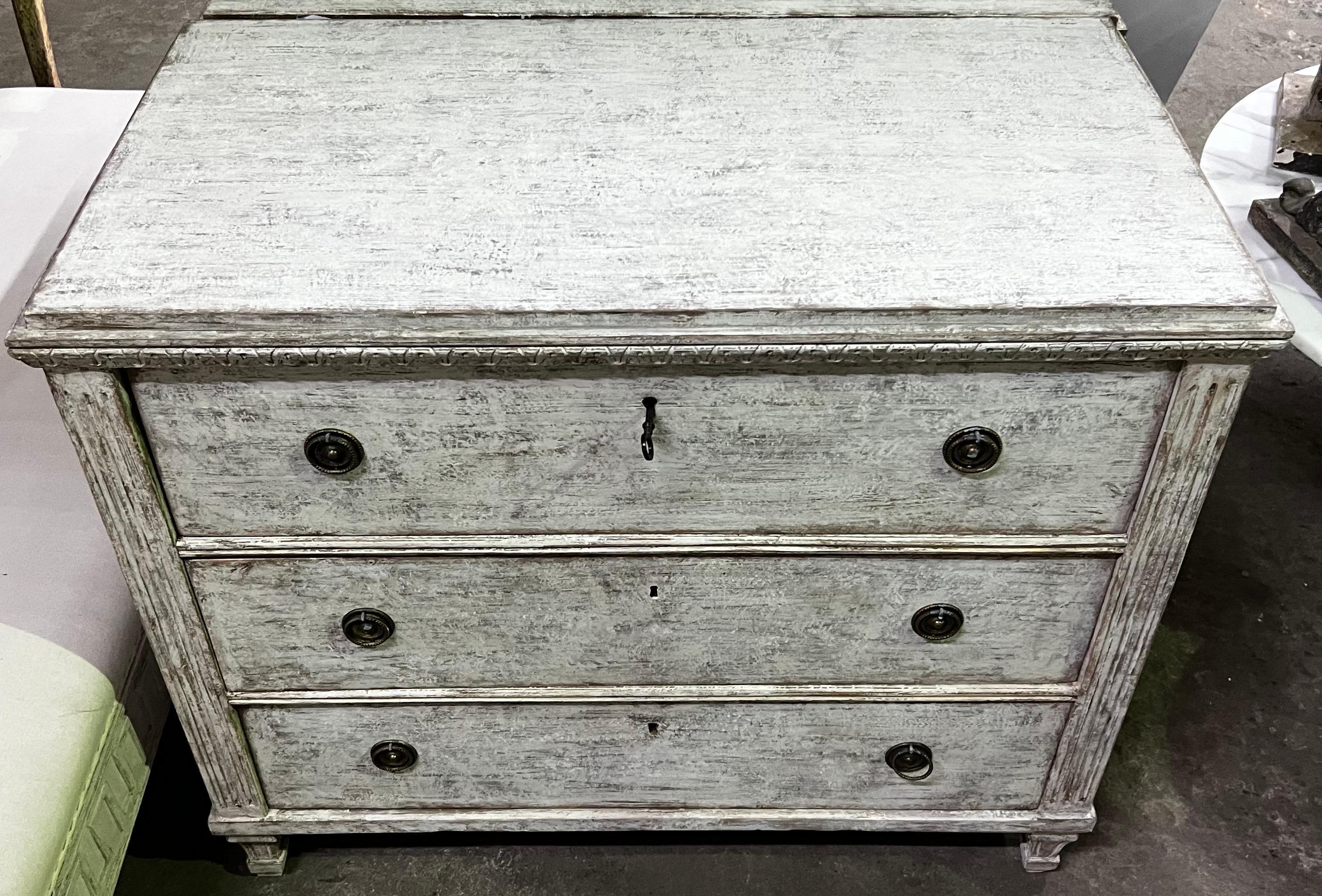 19th Century Large Swedish Gustavian Pair of Commodes 3