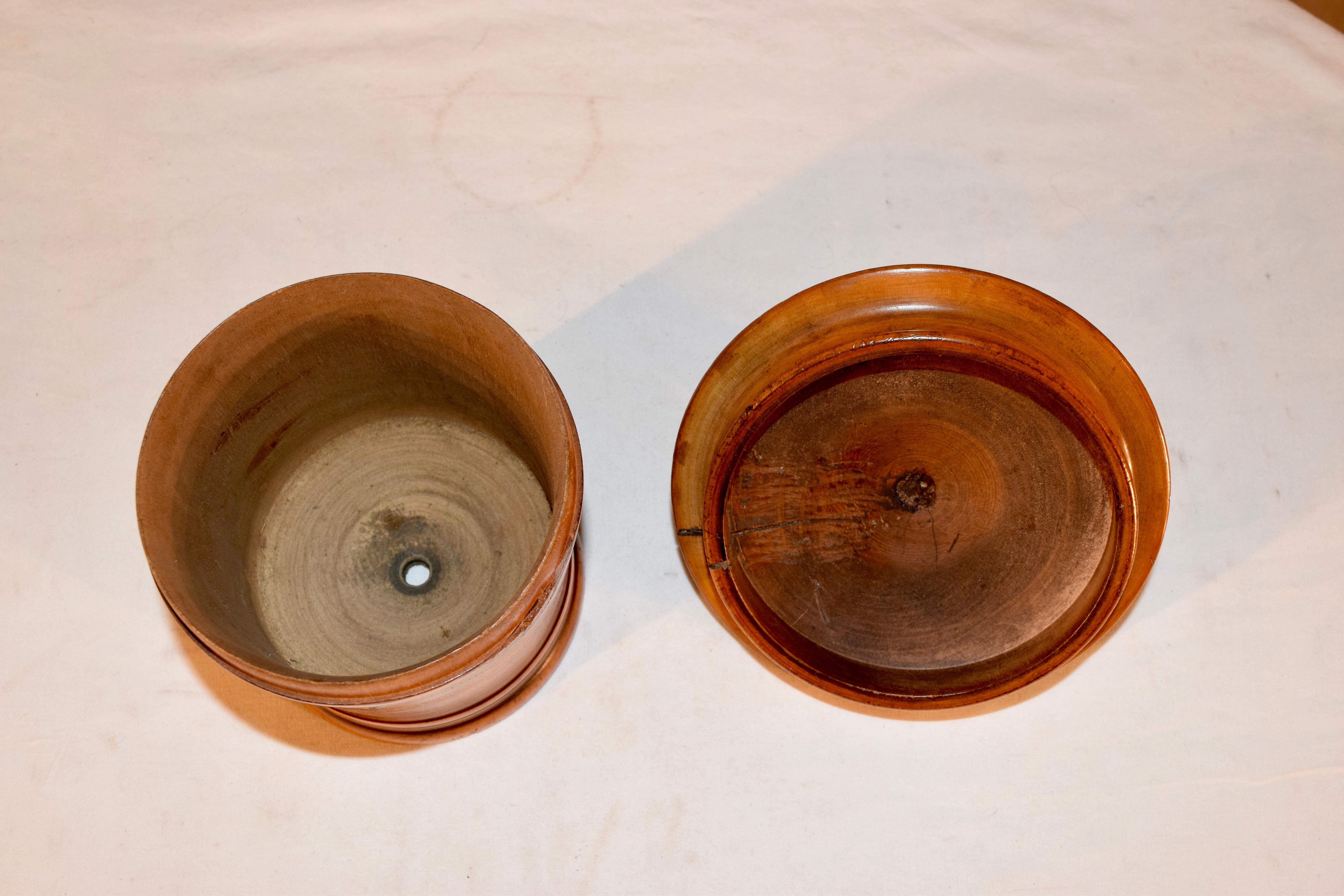 Victorian 19th Century Large Turned Treen String Box