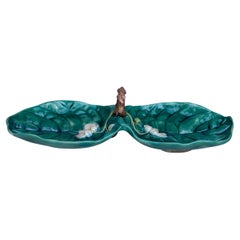 19th Century Large Victorian Majolica Pond Lilies Handled Serving Dish