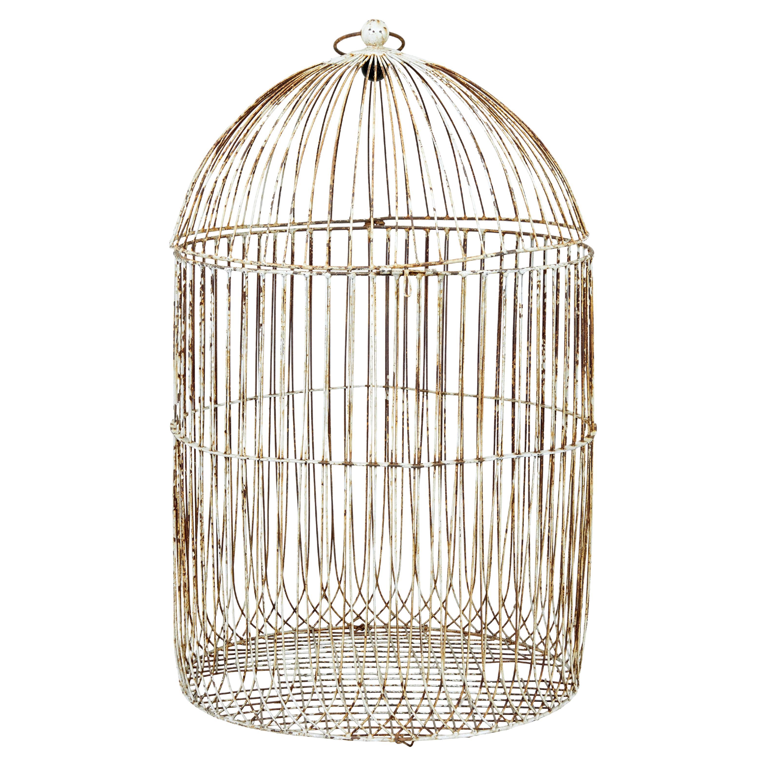 Cage à oiseaux décorative du 19e siècle avec cadre en fil de fer