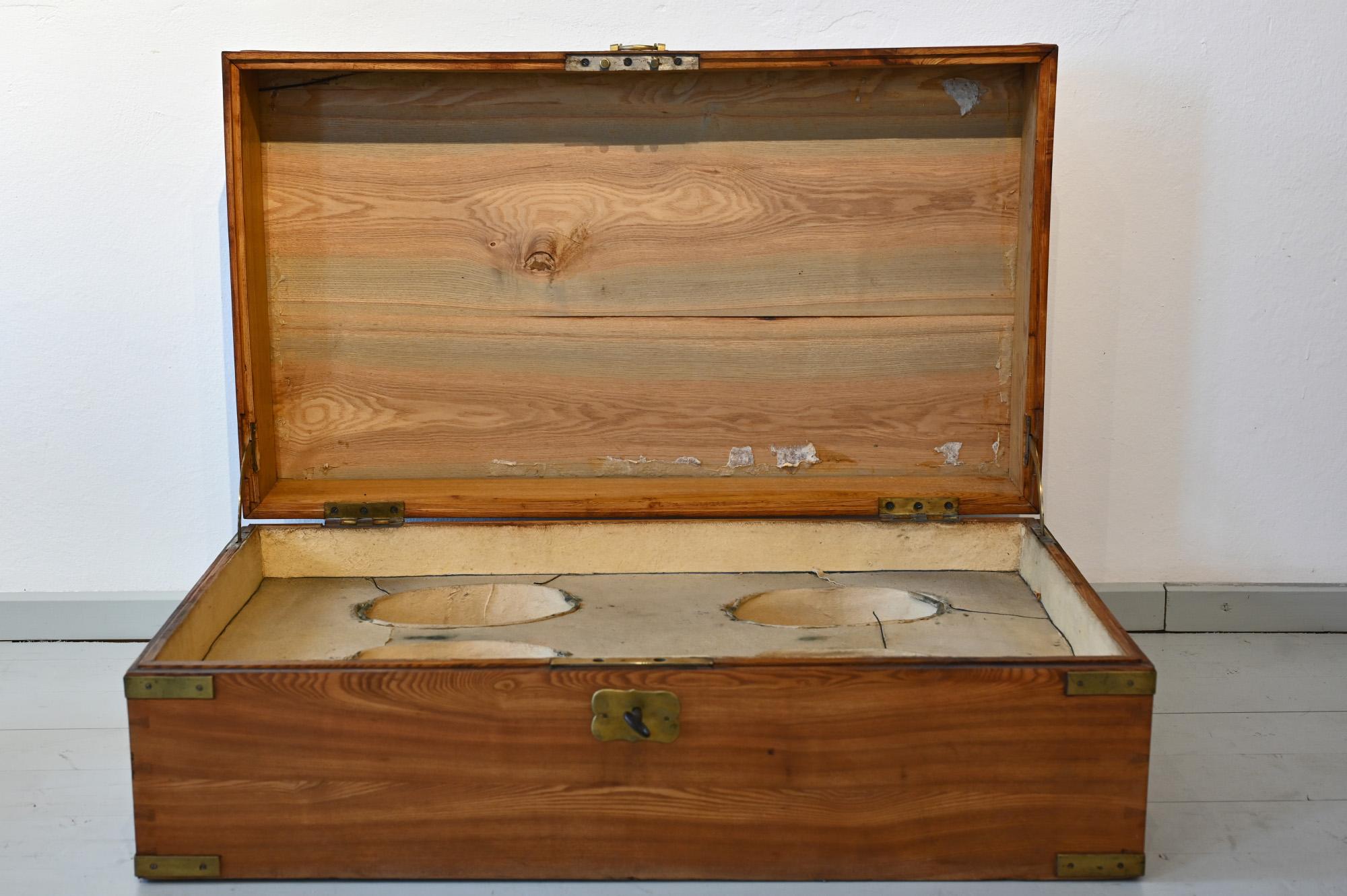 wooden box brass fittings
