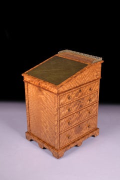 19th Century Late English Regency Satinwood Davenport Attributed to Gillows