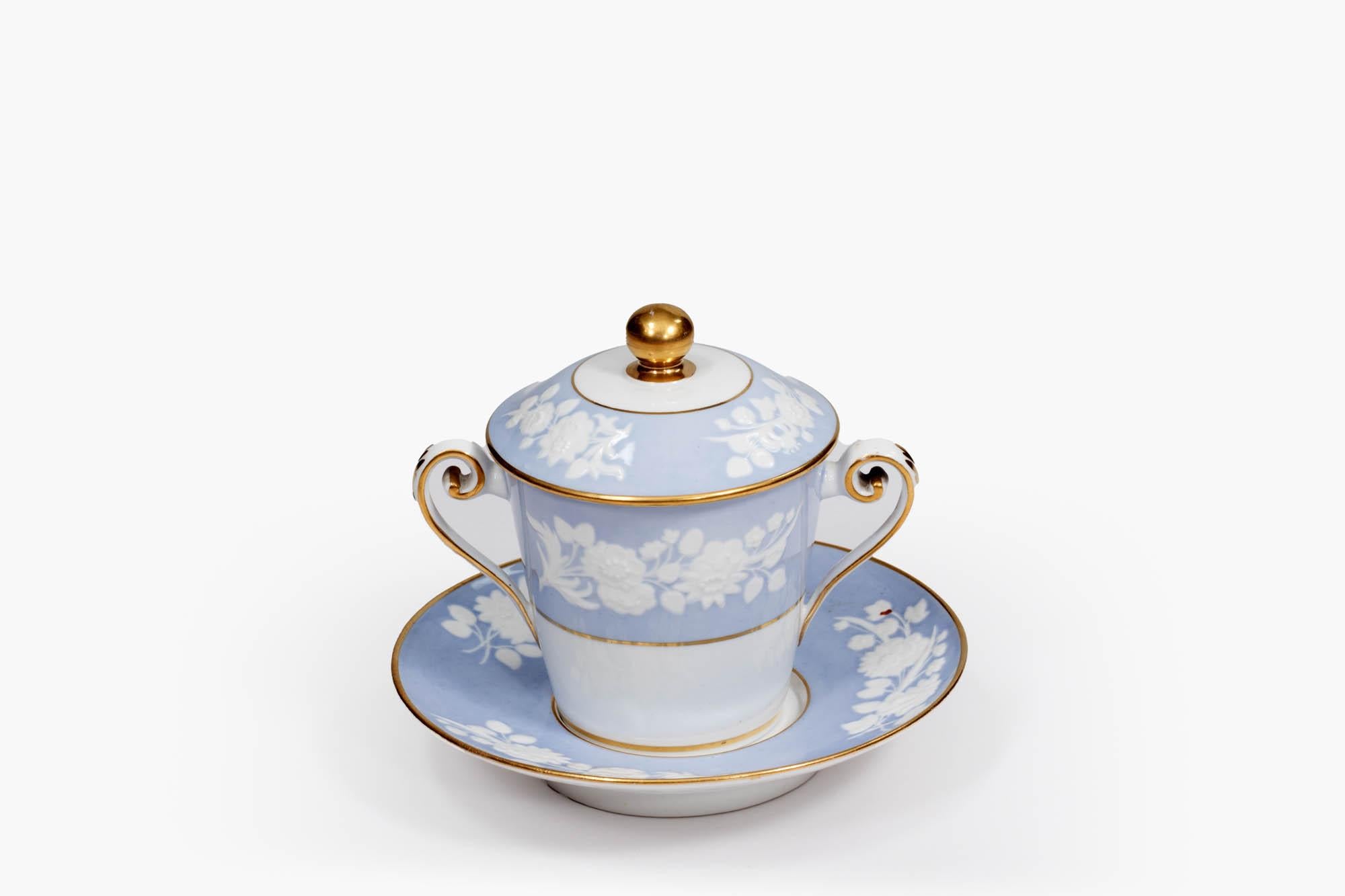 Blaue Spode-Tasse für heiße Schokolade mit Deckel und Untertasse aus dem 19. (Georgian) im Angebot