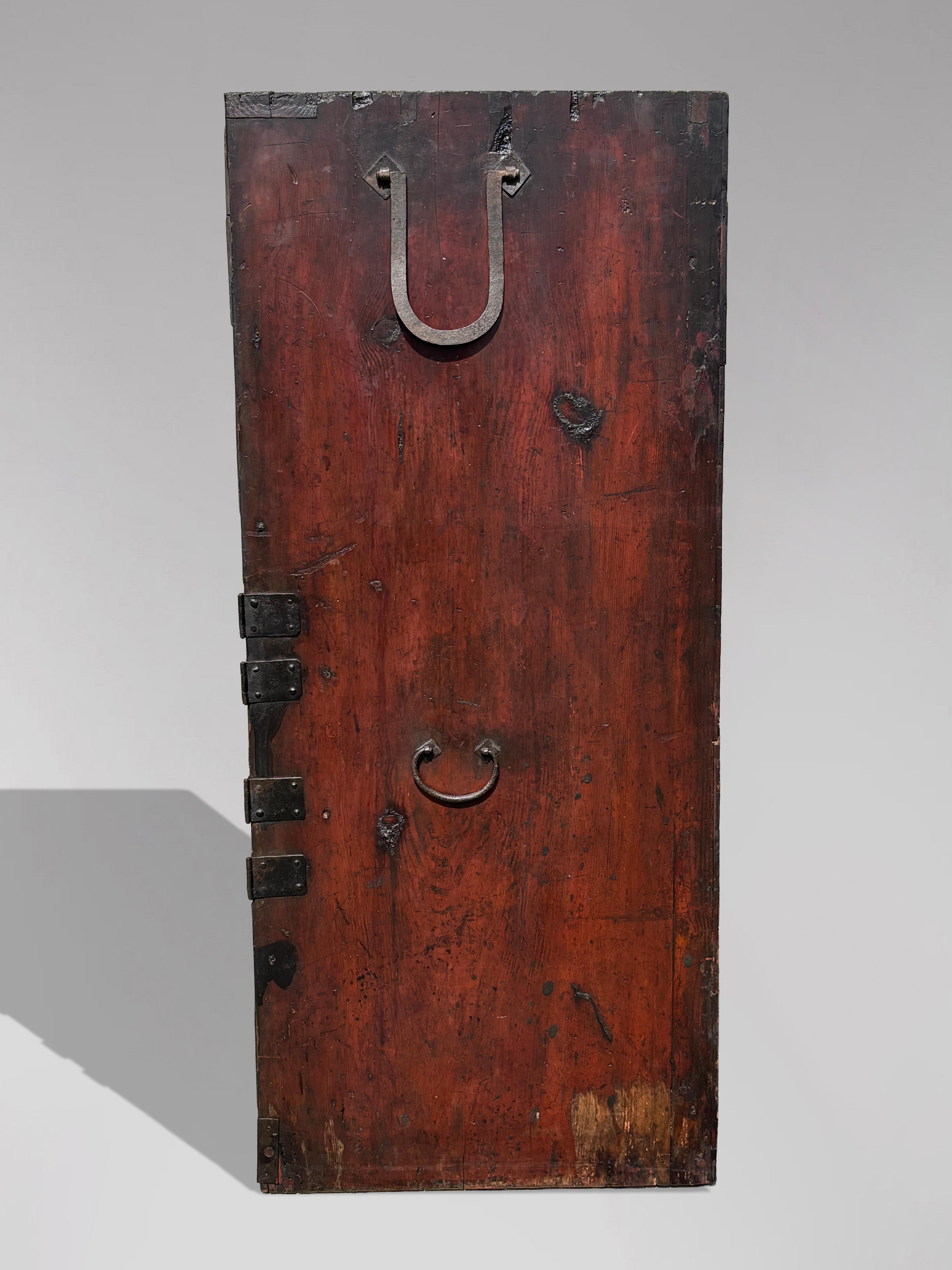 19th Century Late Meiji Japanese Keyaki Merchant Tansu Chest For Sale 7