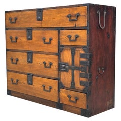 Commodes and Chests of Drawers