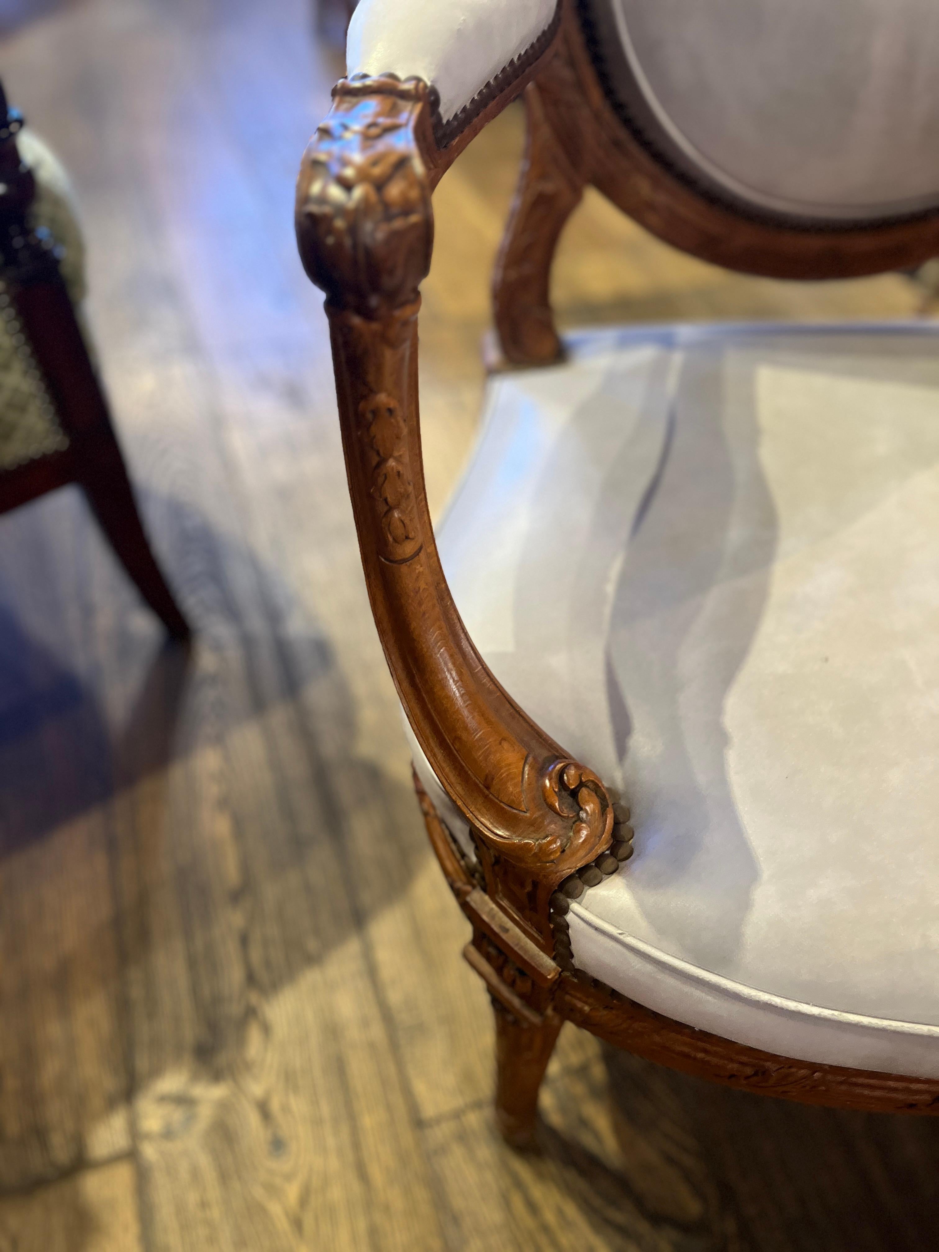 19th Century (late) Pair Louis XVI Style Walnut Fauteuils In Good Condition For Sale In Scottsdale, AZ