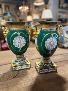 19th Century (Late) Pair Parcel Gilt Paris Porcelain Urns