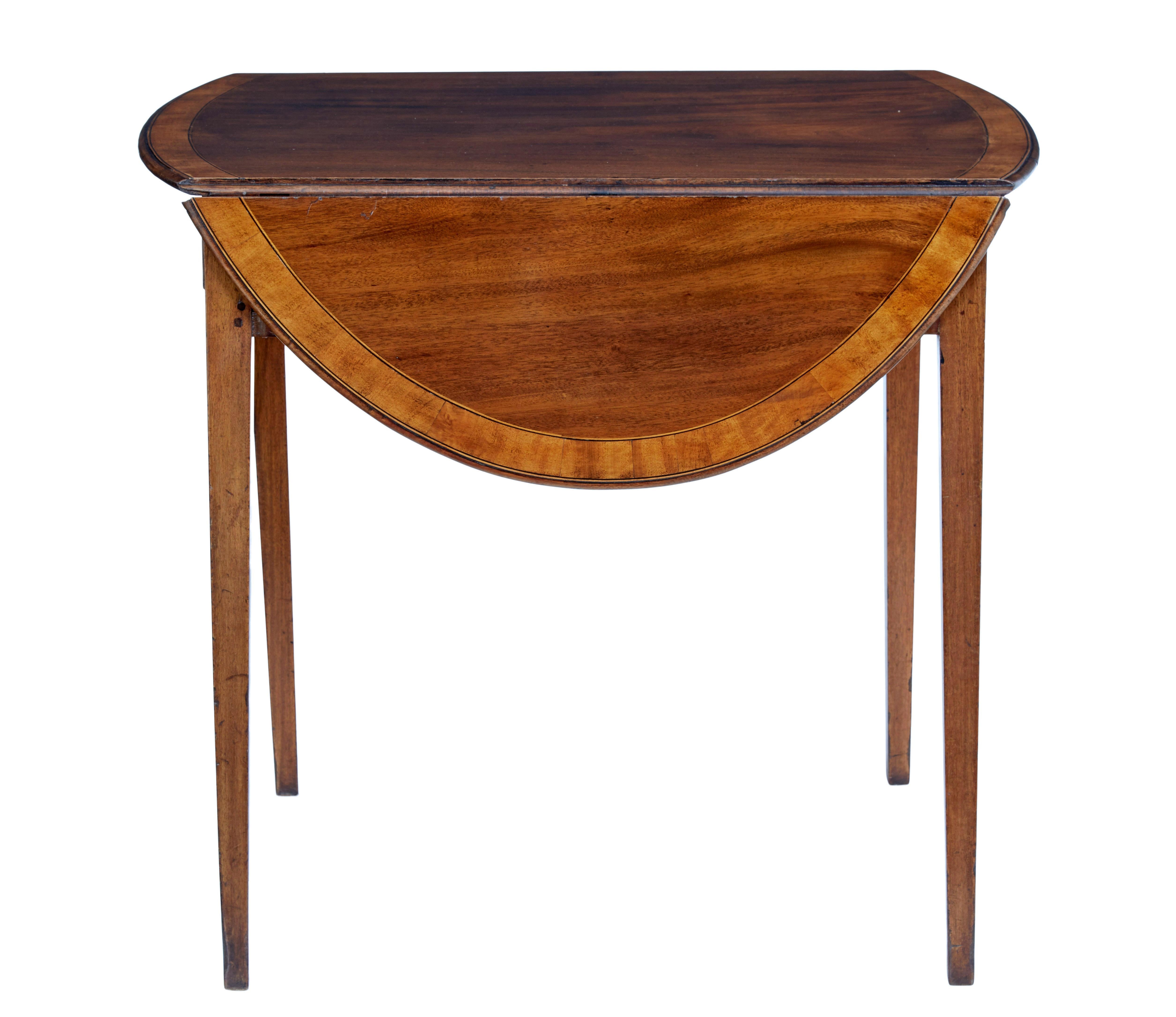 Mahogany 19th century late Regency cross banded side table For Sale