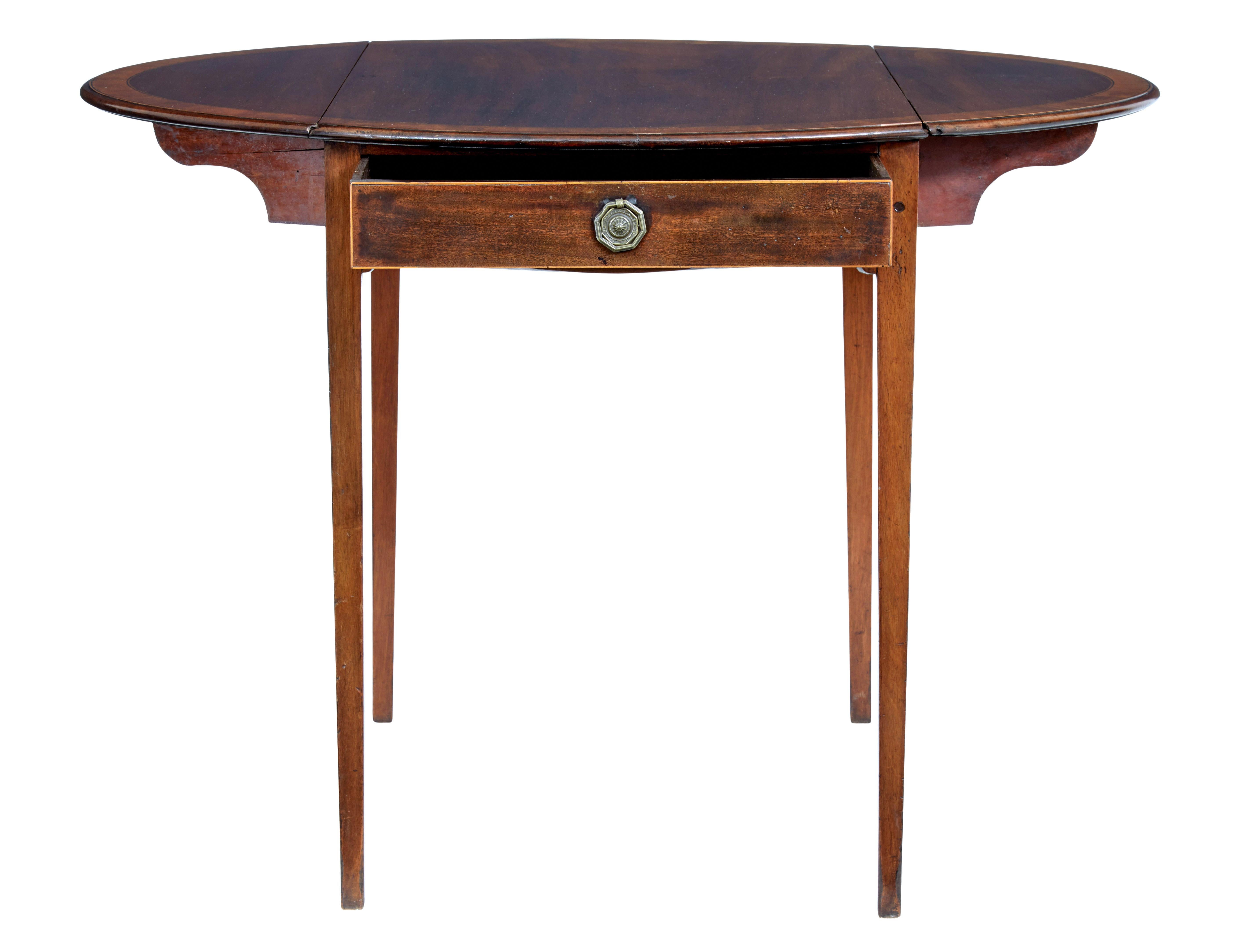 English 19th century late regency mahogany pembroke table For Sale