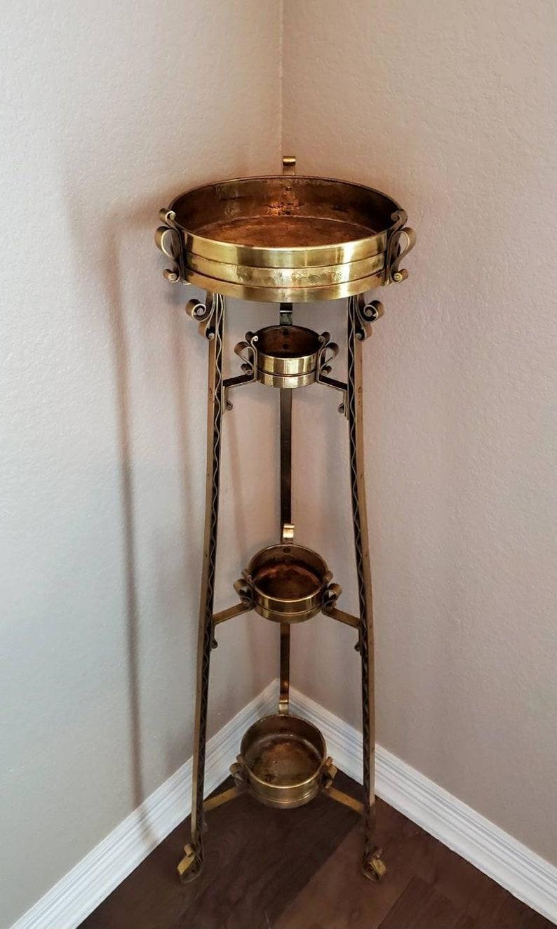 19th Century Late Victorian Gilt Brass Plant Stand In Good Condition In Forney, TX