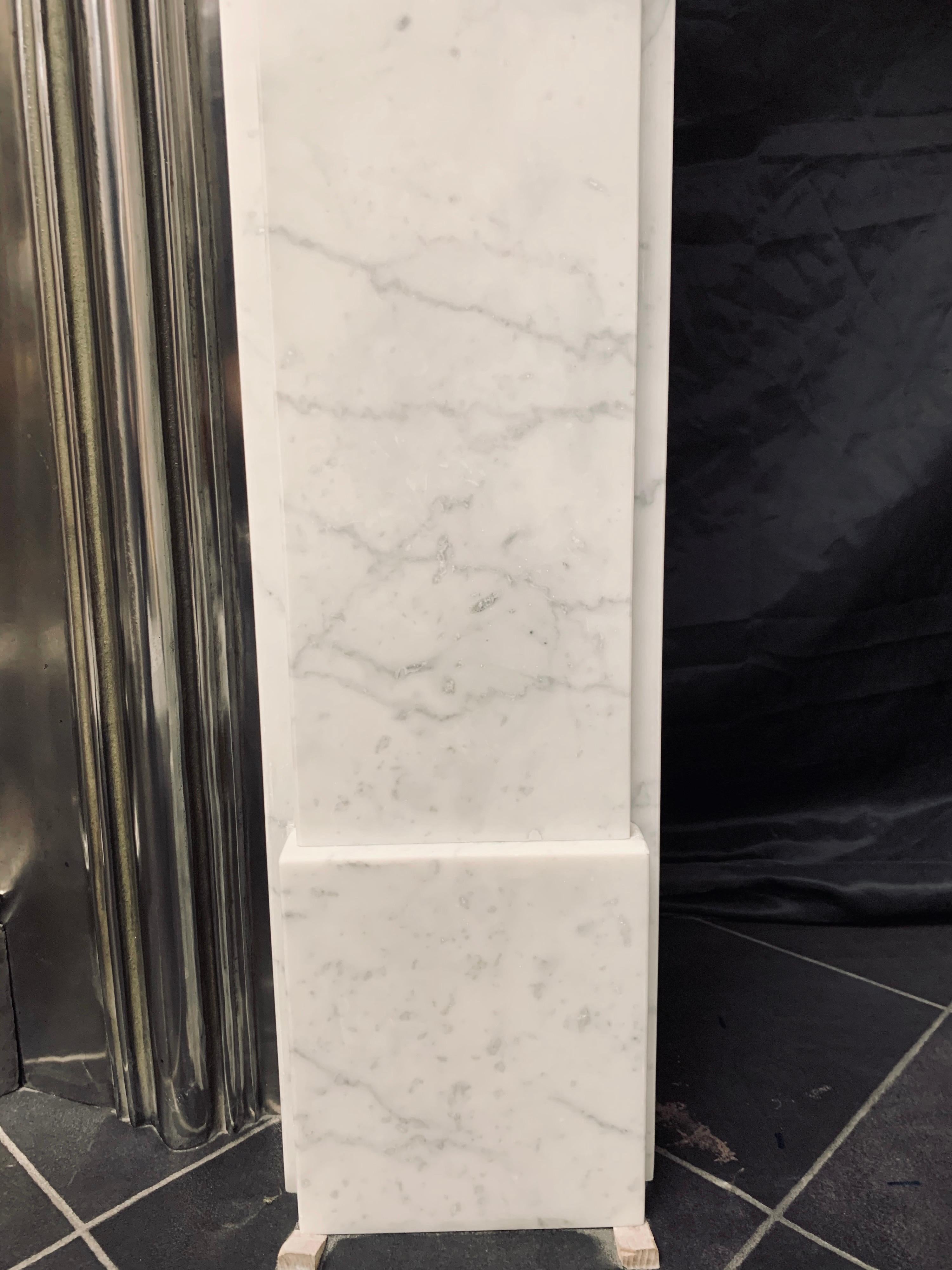 Début du 20ème siècle Cheminée à encorbellement en marbre de la fin de l'époque victorienne (19e siècle) en vente