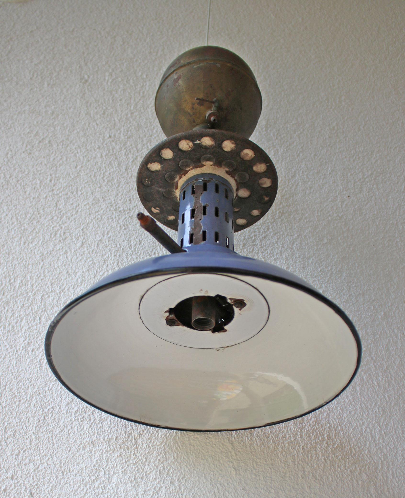 19th Century Late Victorian Pendant Lamp In Good Condition For Sale In Lučenec, SK