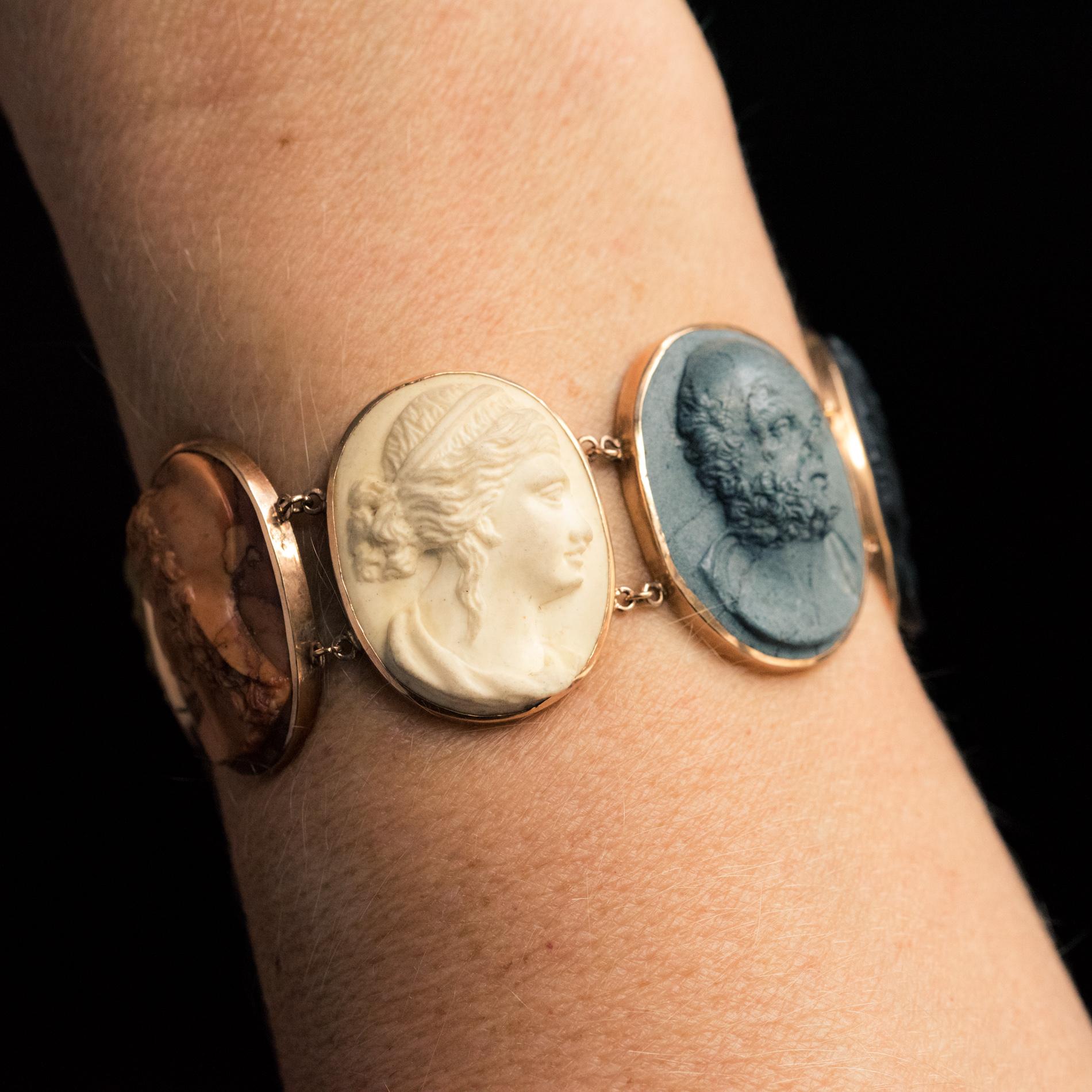 19th Century Lava Stone Cameo 18 Karat Rose Gold Bracelet In Good Condition In Poitiers, FR