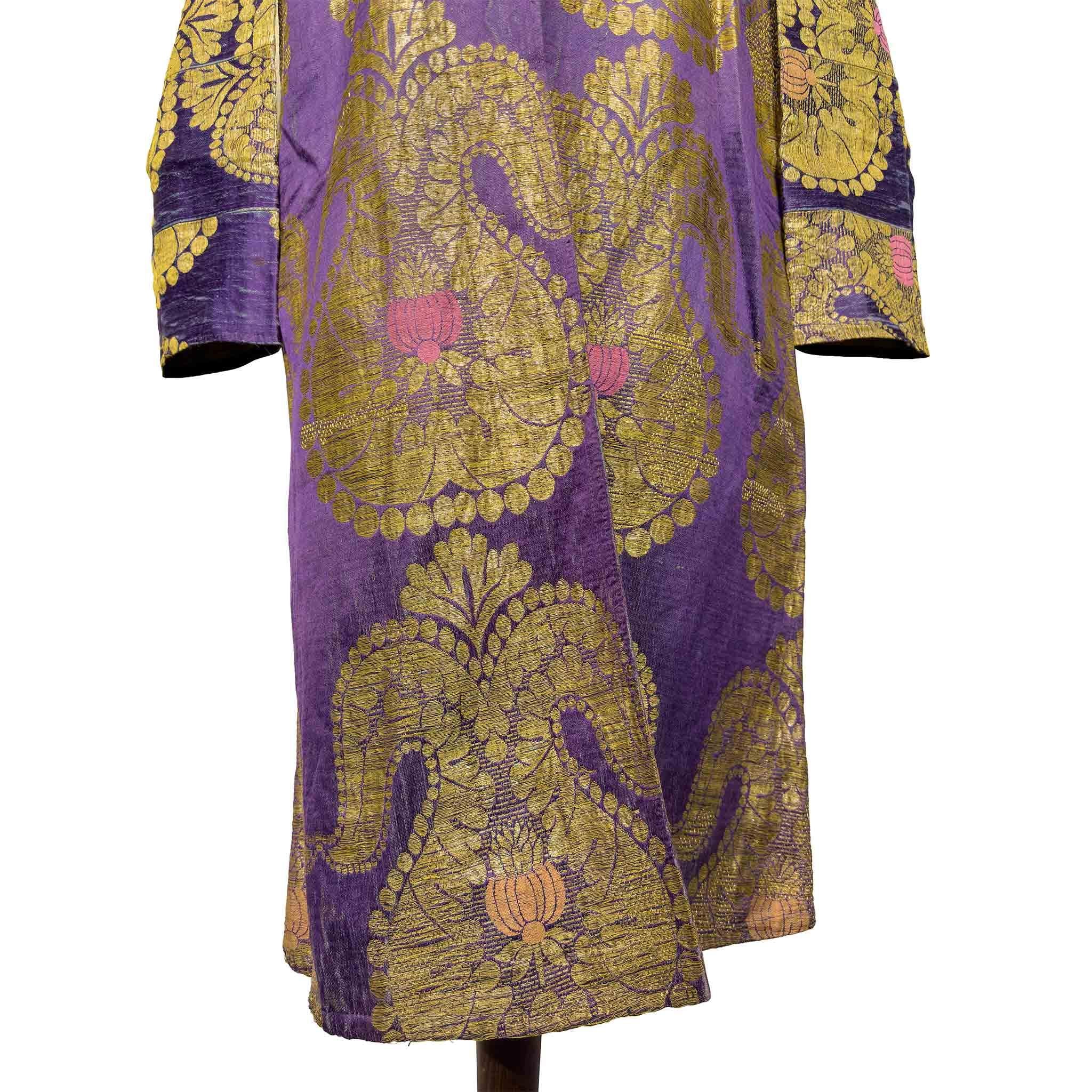 Chapán de brocado metálico lavanda y oro del siglo XIX en Bueno estado para la venta en 中央区, JP