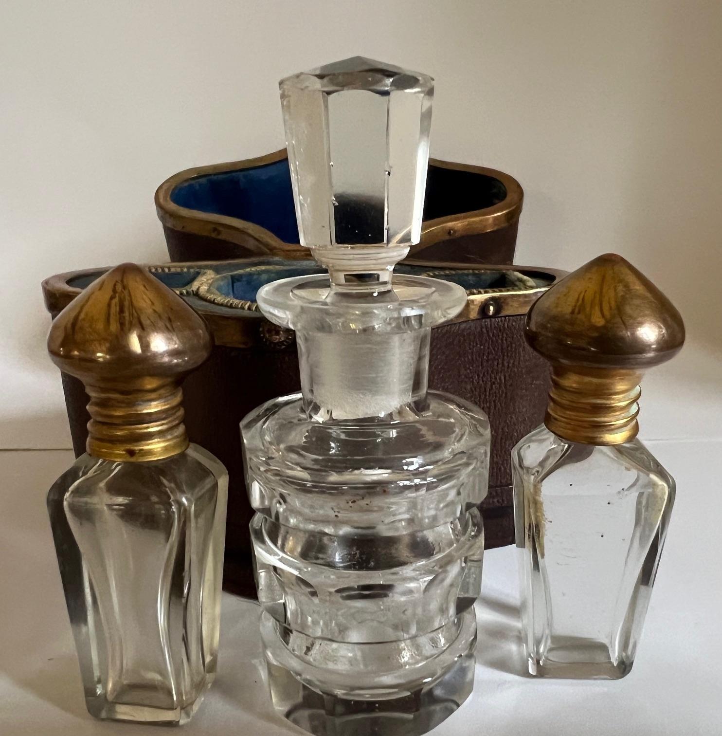 19th Century Leather and Brass Travel Perfume Set In Good Condition For Sale In Ross, CA