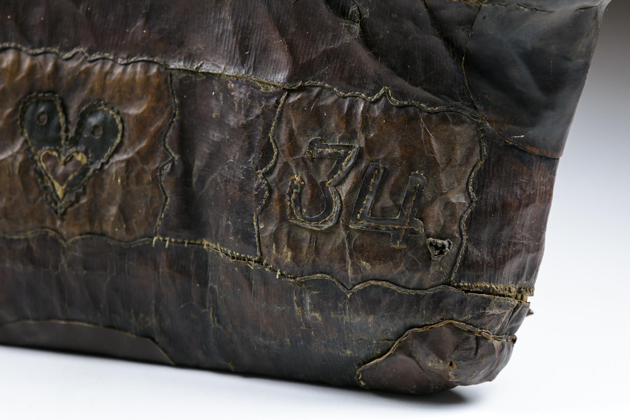 Mid-19th Century 19th Century Leather Love Token Handbag For Sale