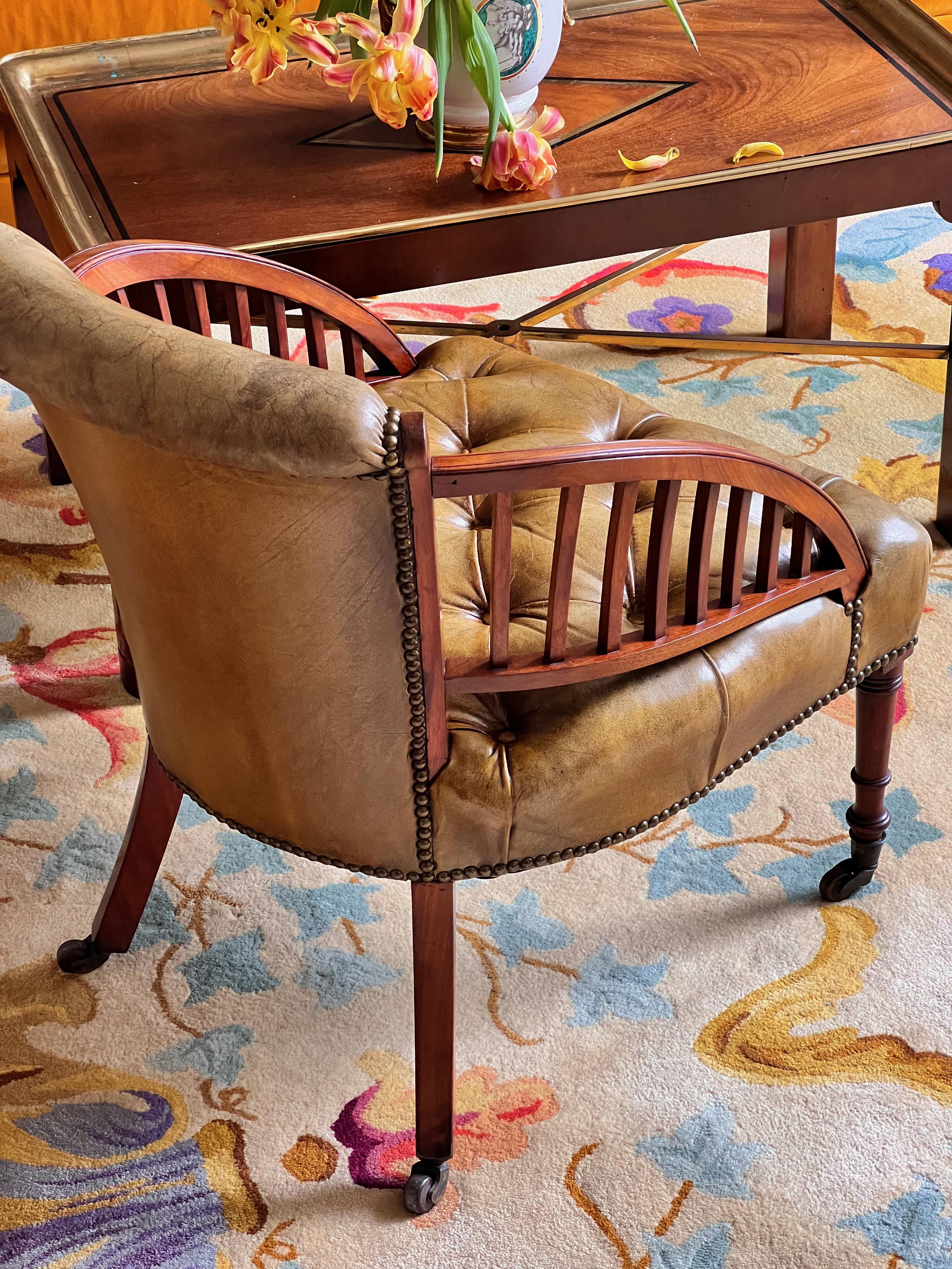 Chaise à pantoufles en cuir du 19e siècle Bon état - En vente à London, GB