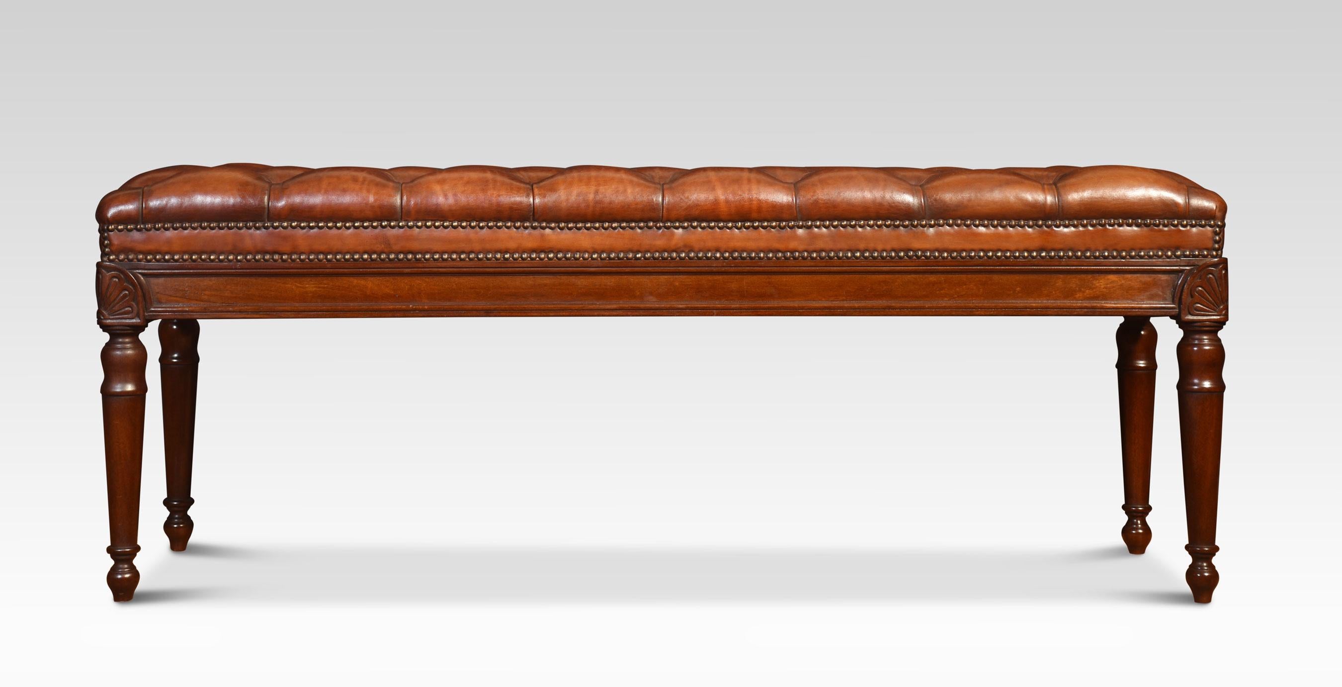 19th Century leather window seat In Good Condition For Sale In Cheshire, GB