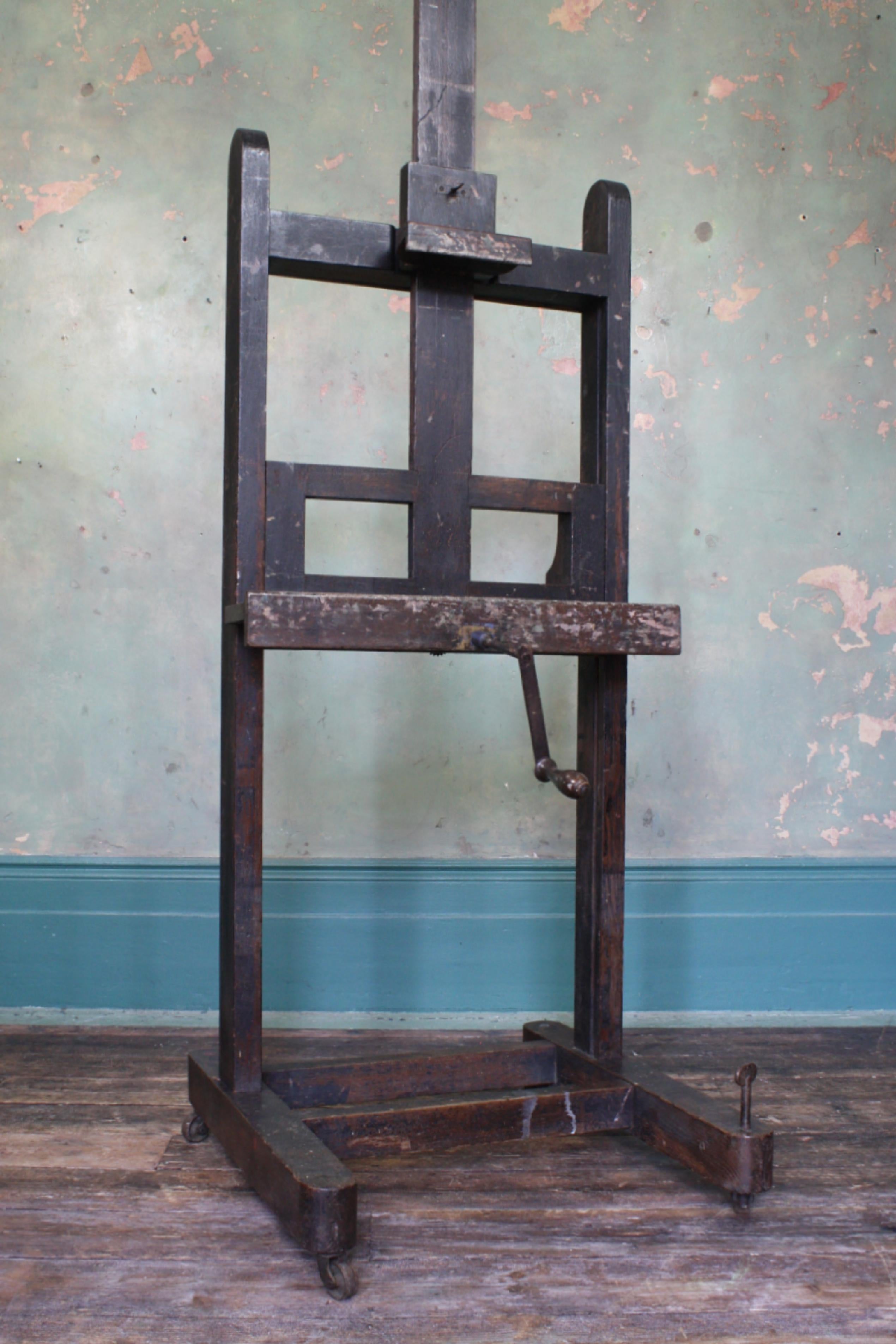 A large mid to late 19th century Lechetier Barbe & Co hand cranked artist studio easel

Provenance, the studio easel was the property of Hugh Richard Hosking known as Dick Hosking (1904-91). Dick trained as a mural painter at the Royal College of