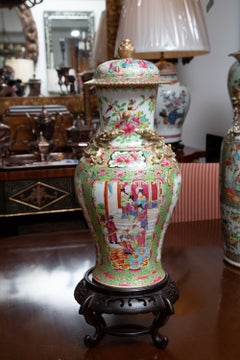 19th Century Lidded Rose Medallion Vase