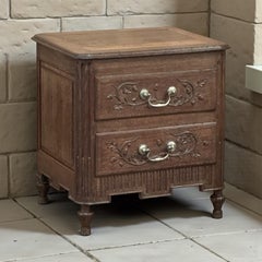 19th Century Liègeois Louis XVI Petite Oak Commode