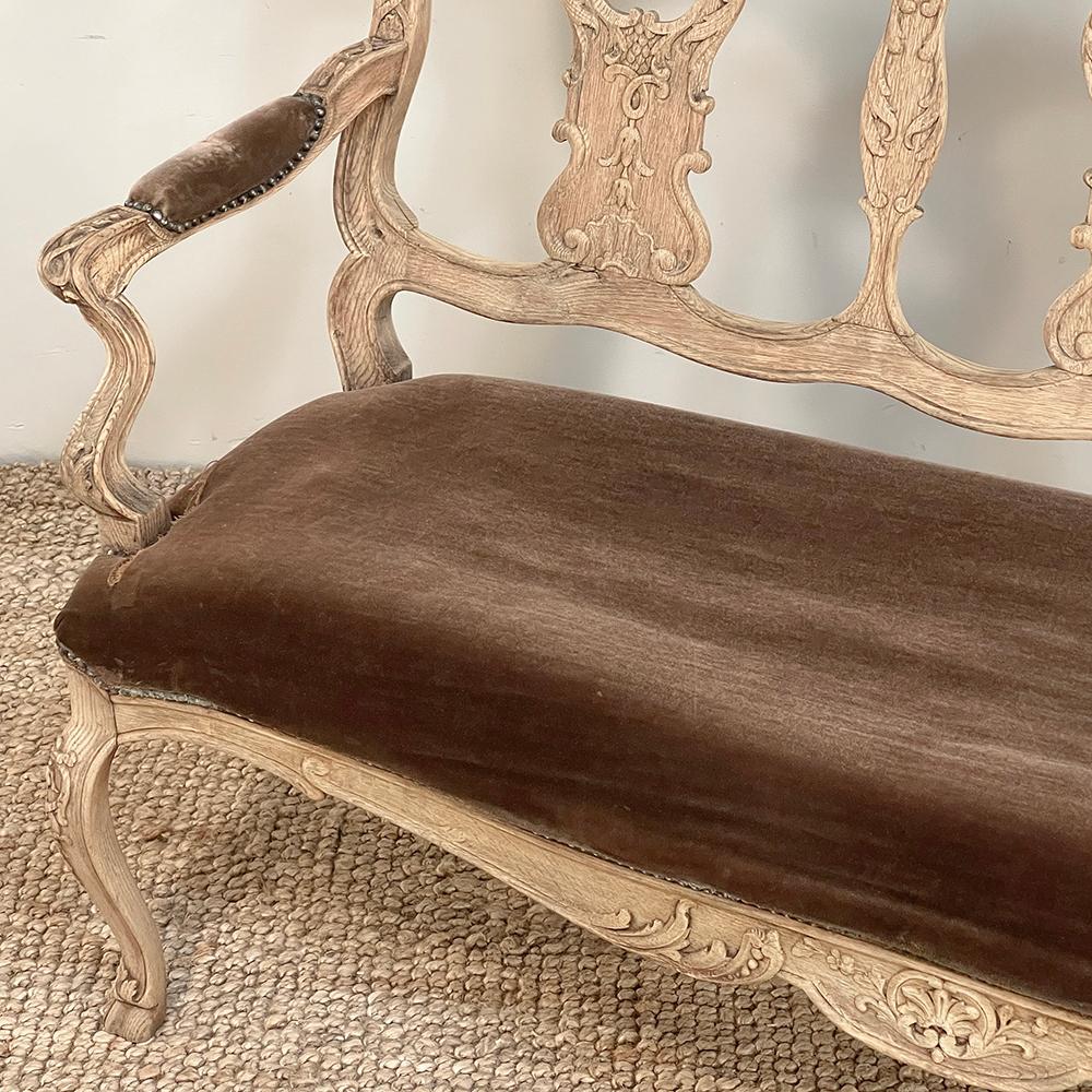 19th Century Liegoise Louis XIV Canape ~ Settee In Good Condition For Sale In Dallas, TX