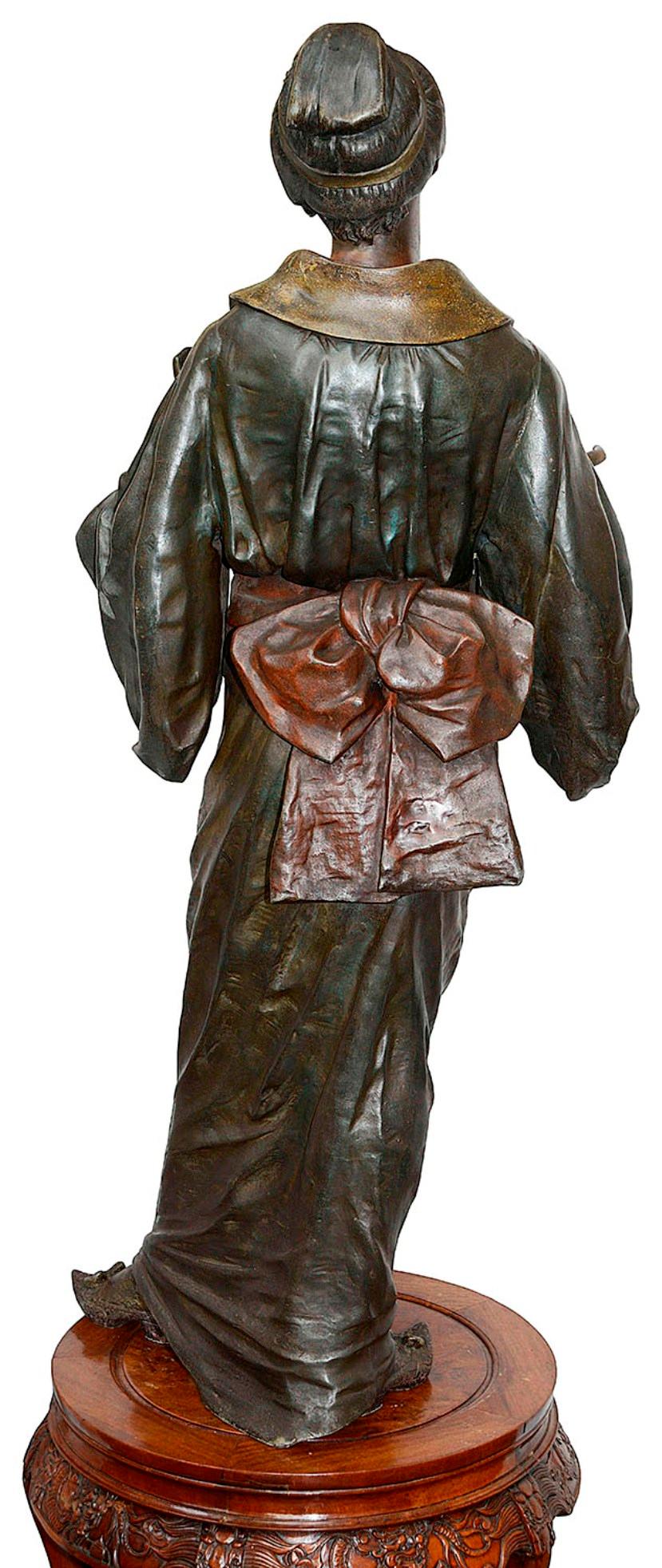 Effet bronze Lady japonaise grandeur nature dans un kimono en bronze du 19ème siècle, d'après Louis Hottot en vente