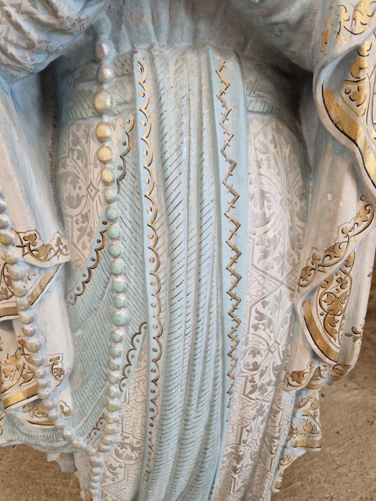 Statue religieuse grandeur nature du 19e siècle Marie de Lourdes  en vente 2