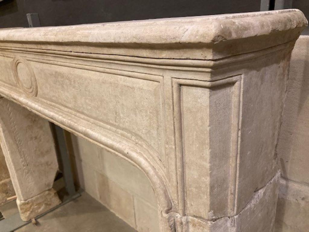 19th Century Limestone Fireplace In Good Condition For Sale In Zedelgem, BE
