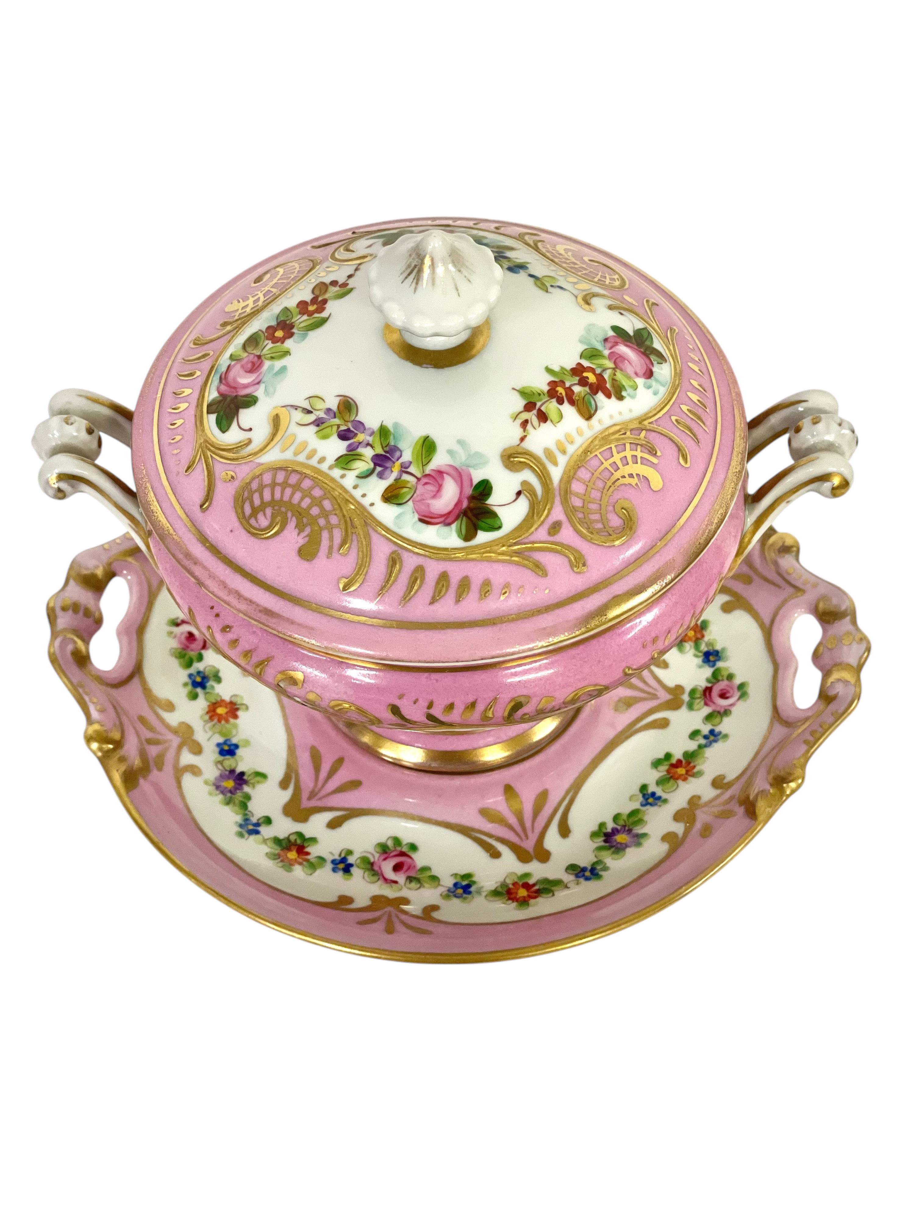 Juego de Sopera de Porcelana Rosa y Dorada de Limoges del Siglo XIX en Bueno estado para la venta en LA CIOTAT, FR
