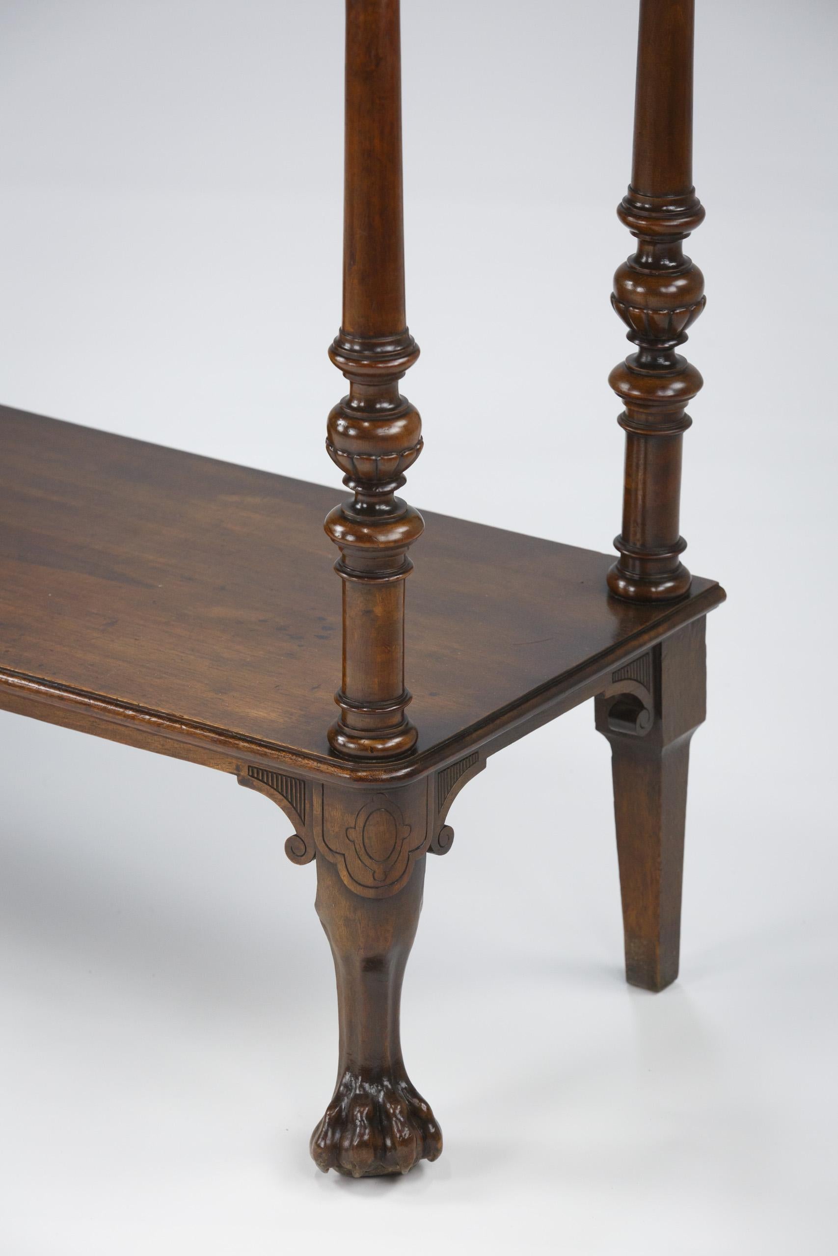 Acajou Serveur ou table console en acajou à patte de lion du 19e siècle en vente