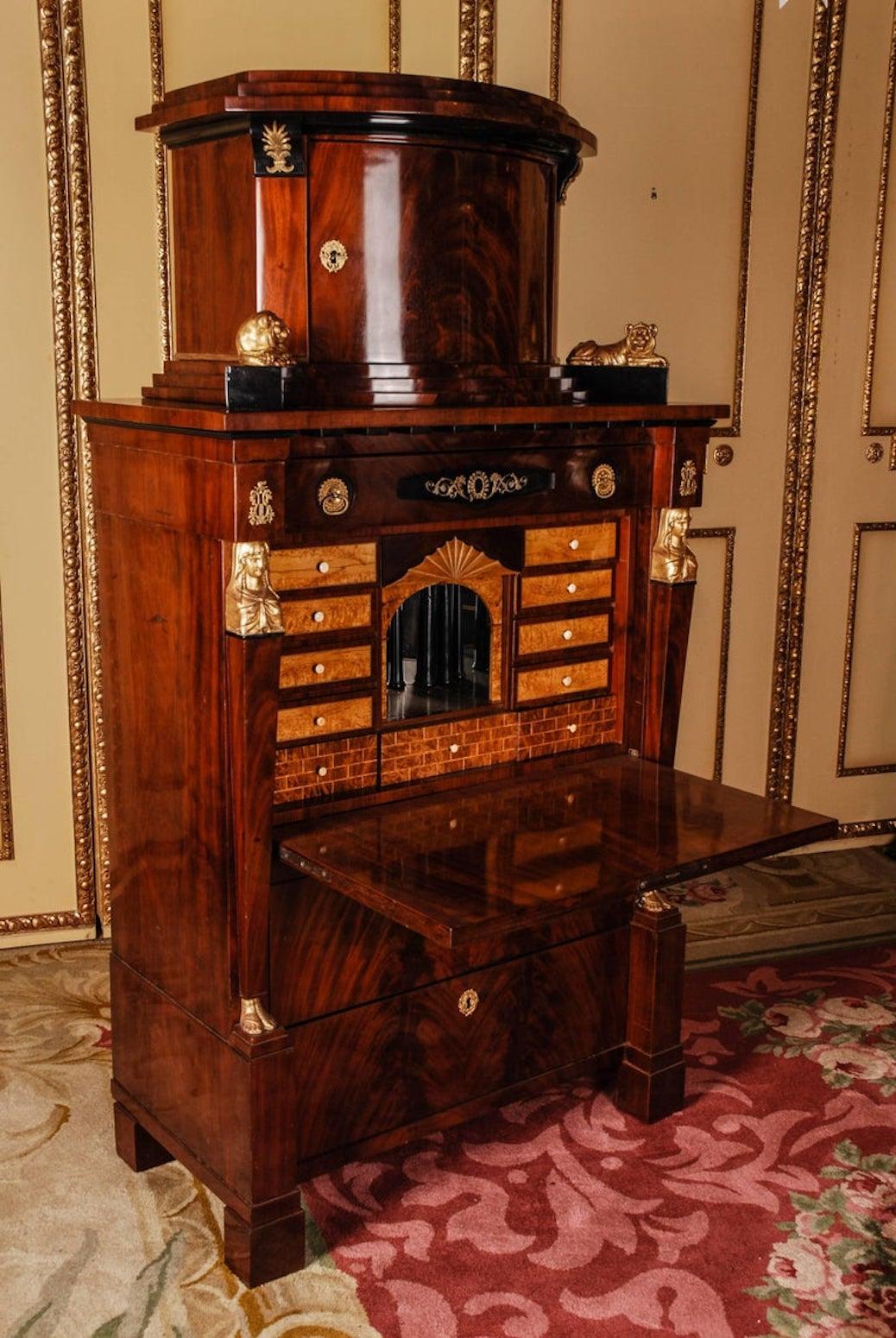Bronze 19th Century Lion Secretary Empire Berlin For Sale