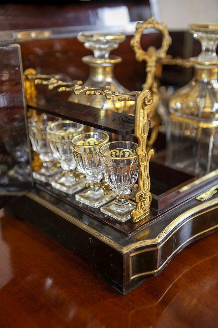 19th-Century Black Rosewood Liquor Case in the Style of Napoleon III In Good Condition For Sale In Opole, PL