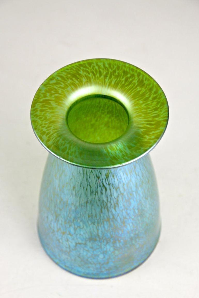 Jarrón de cristal Loetz Glass Crete Papillon del siglo XIX por Koloman Moser, CZ circa 1899 en venta 5