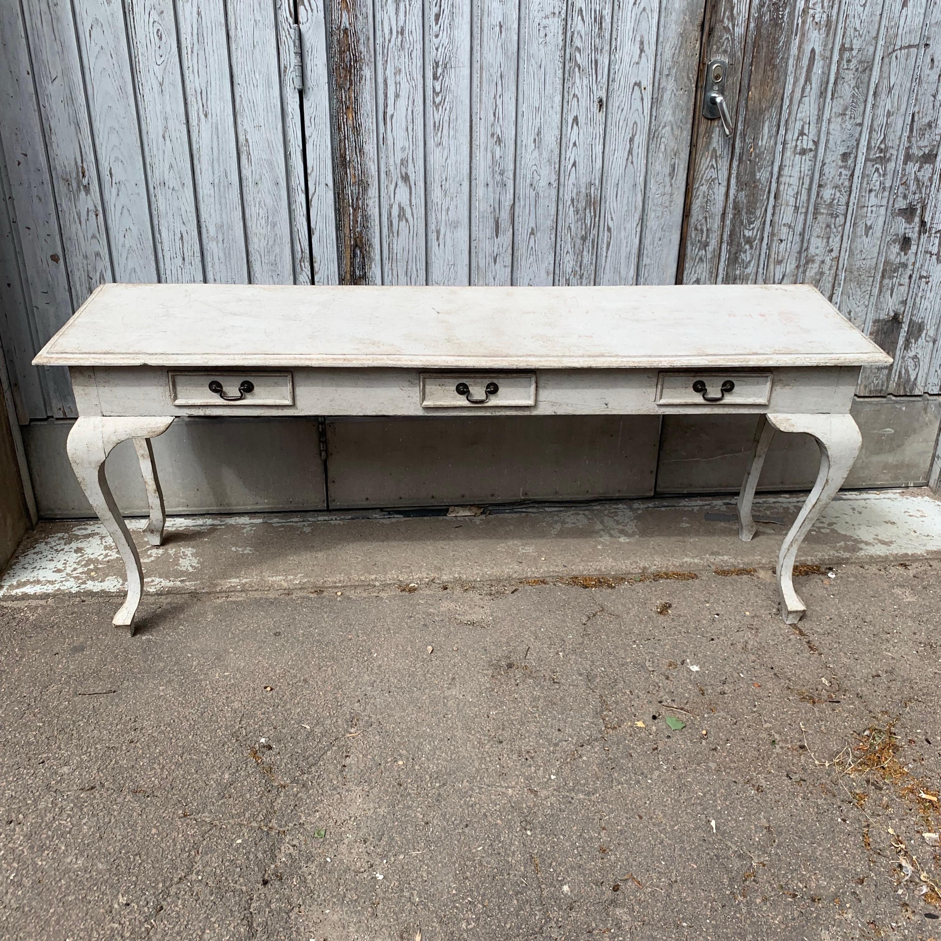 19th Century Long Gustavian Style Painted Console Hall Table For Sale 7