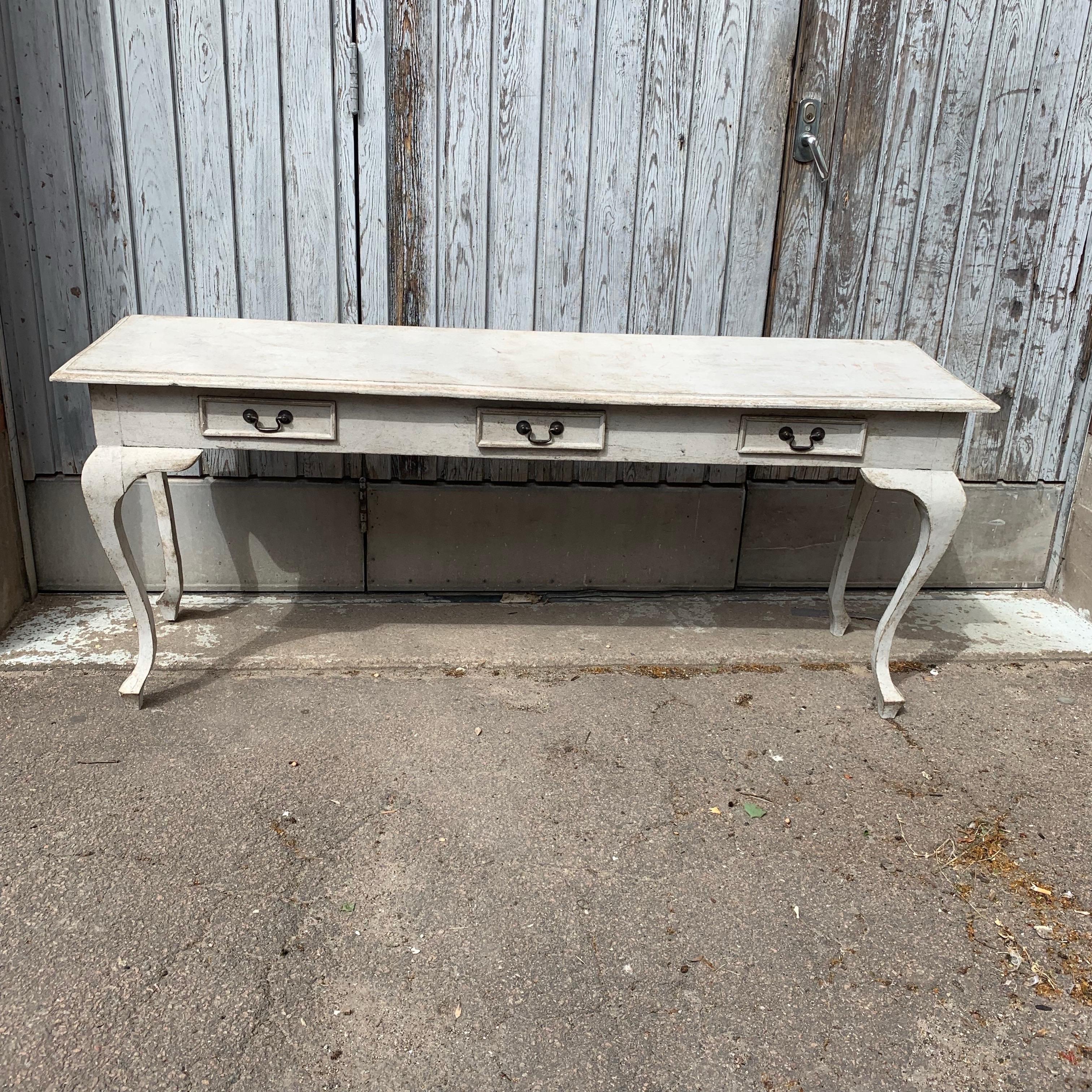 19th Century Long Gustavian Style Painted Console Hall Table For Sale 12